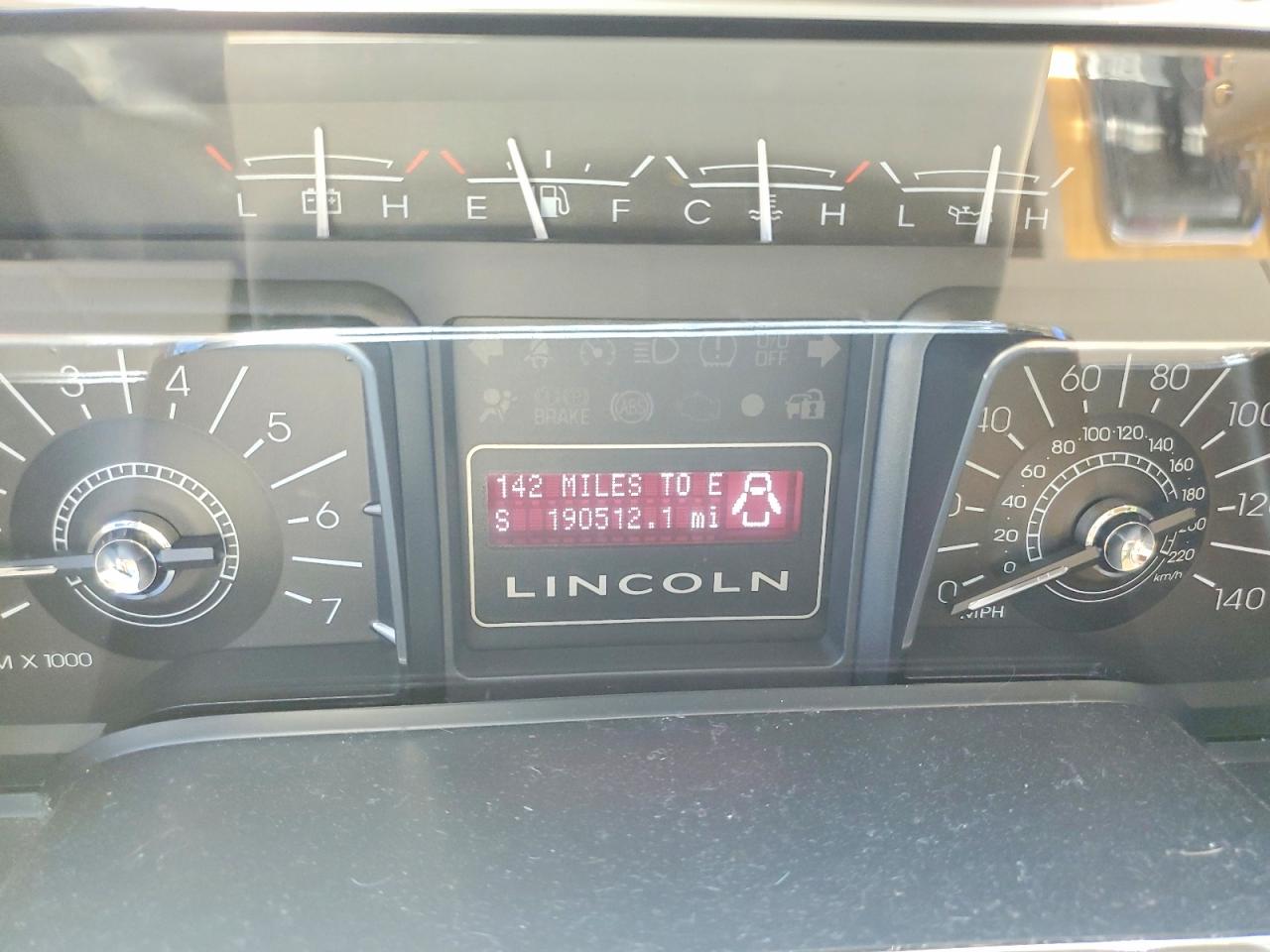 2007 Lincoln Navigator White vin: 5LMFU28527LJ17106