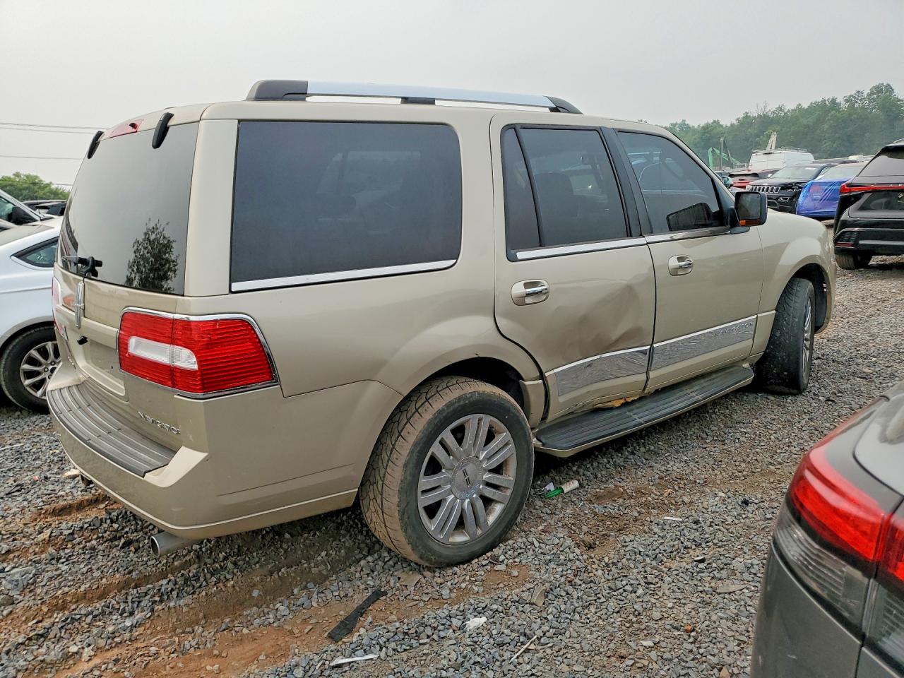 2008 Lincoln Navigator Желто-коричневый vin: 5LMFU28528LJ06107