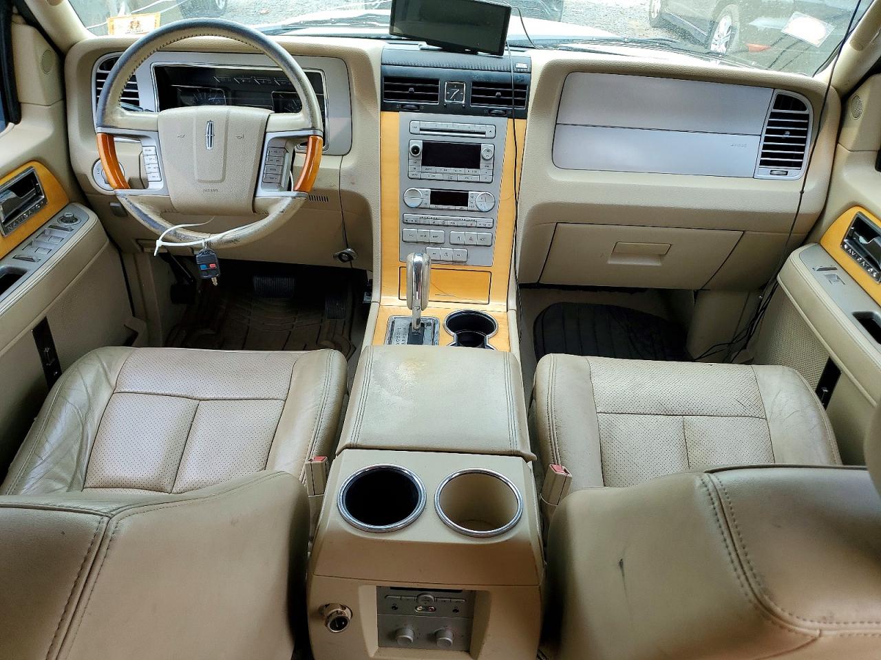 2008 Lincoln Navigator Желто-коричневый vin: 5LMFU28528LJ06107