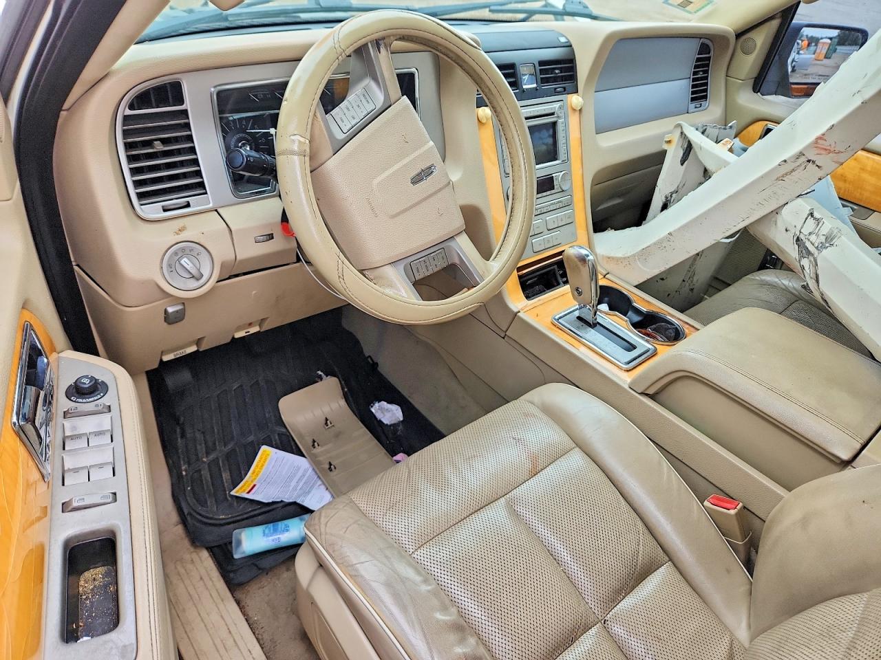 2008 Lincoln Navigator Кремовый vin: 5LMFU28528LJ14773