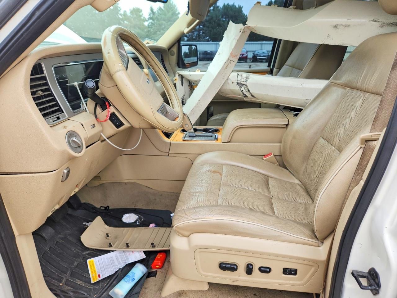 2008 Lincoln Navigator Кремовый vin: 5LMFU28528LJ14773