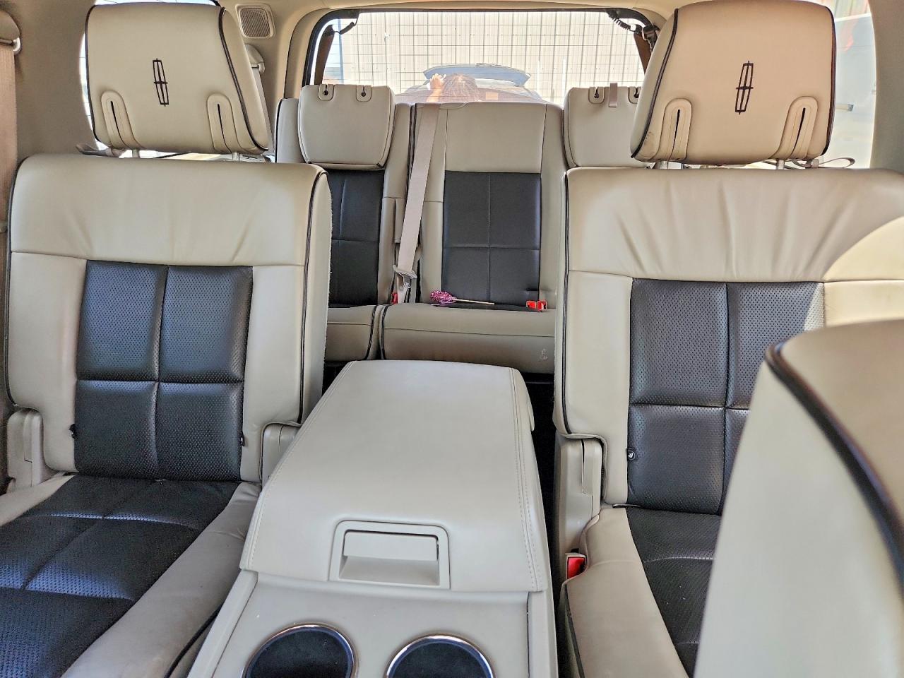 2009 Lincoln Navigator Black vin: 5LMFU28529EJ01124