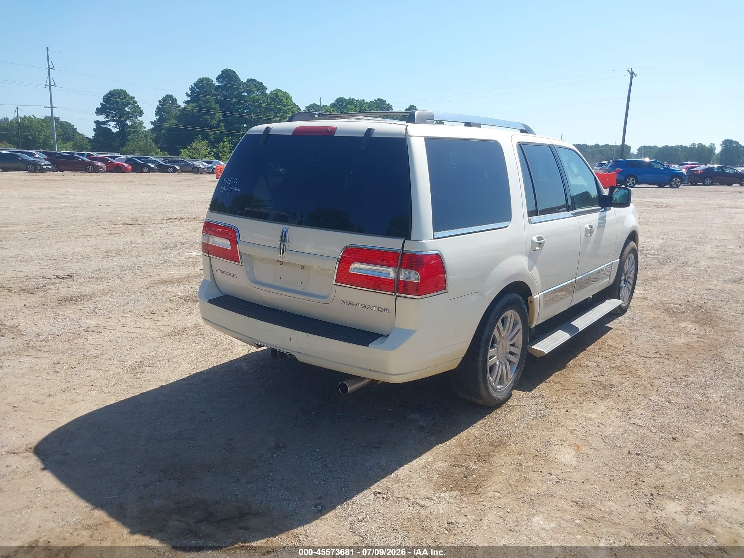 2008 Lincoln Navigator   Кремовый vin: 5LMFU28538LJ11512