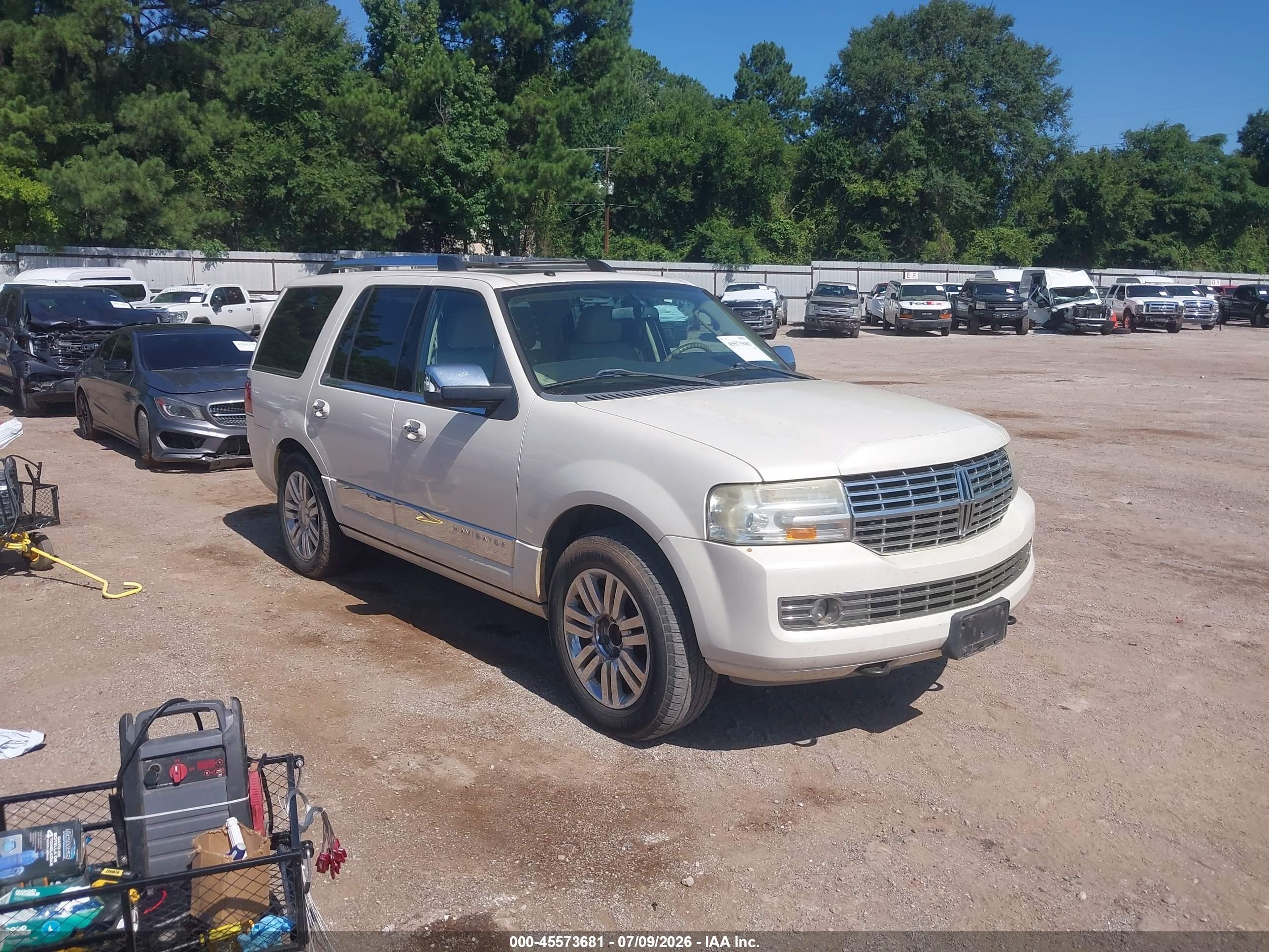 2008 Lincoln Navigator   Кремовый vin: 5LMFU28538LJ11512