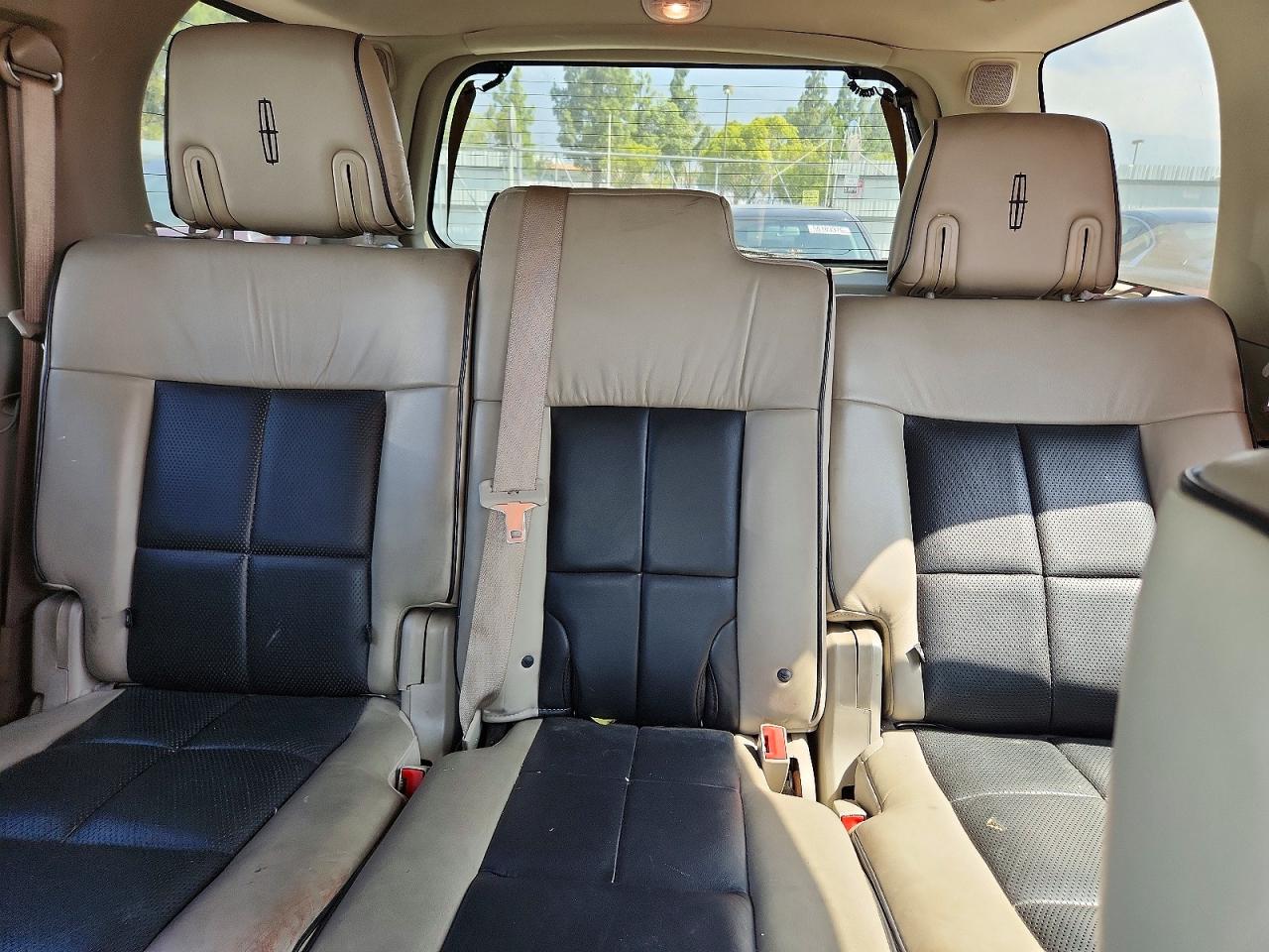 2009 Lincoln Navigator Black vin: 5LMFU28549EJ00542
