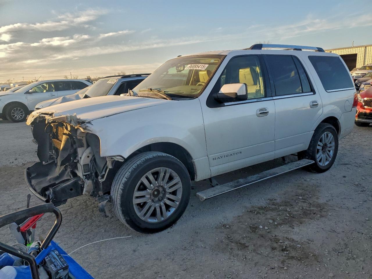 2009 Lincoln Navigator White vin: 5LMFU28559EJ00212