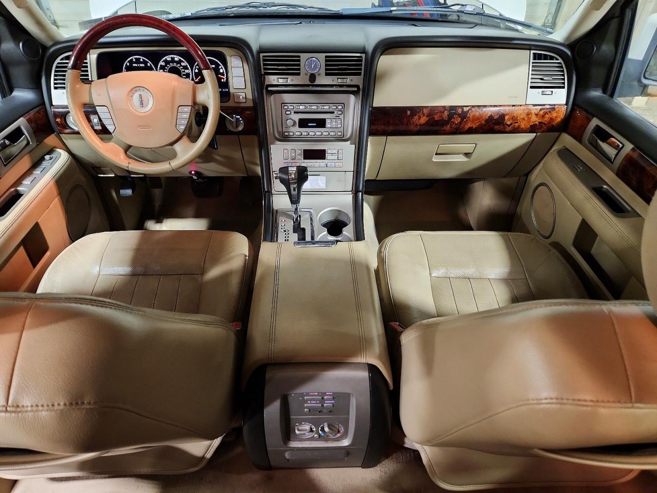2006 Lincoln Navigator Бежевый vin: 5LMFU28566LJ16992
