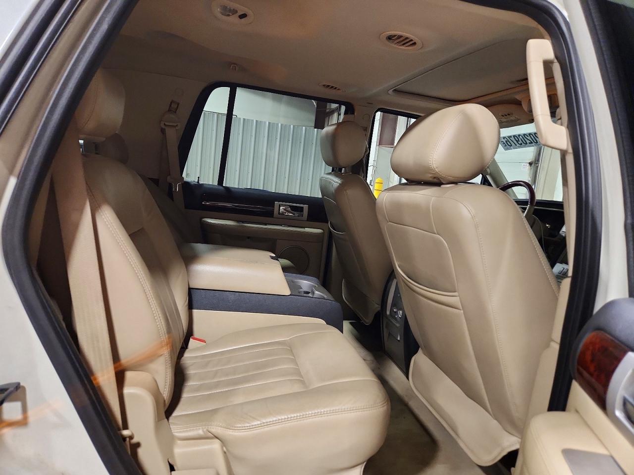 2006 Lincoln Navigator Бежевый vin: 5LMFU28566LJ16992