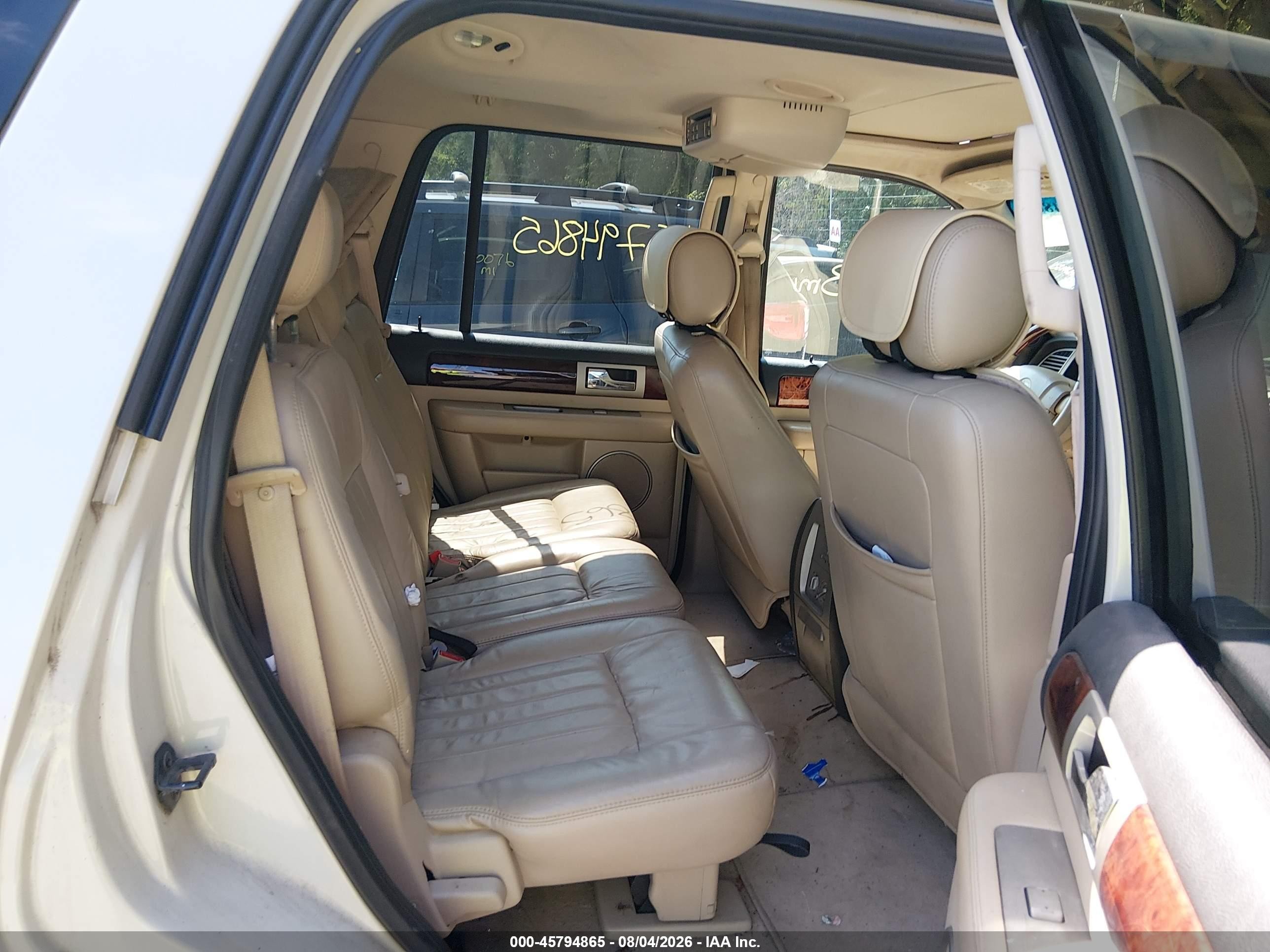 2006 Lincoln Navigator Luxury/ultimate Белый vin: 5LMFU28566LJ21187