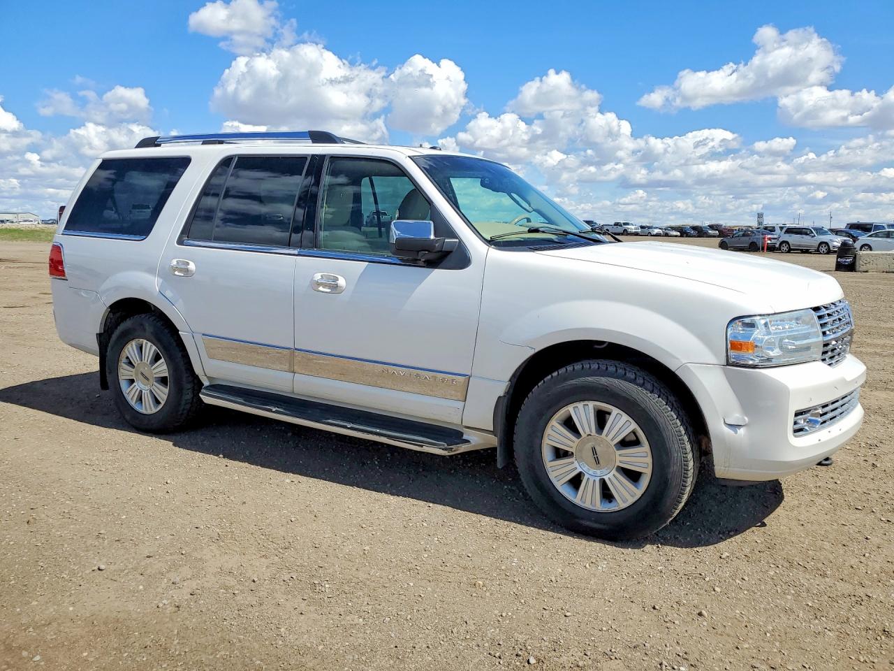 2009 Lincoln Navigator White vin: 5LMFU28569EJ01286