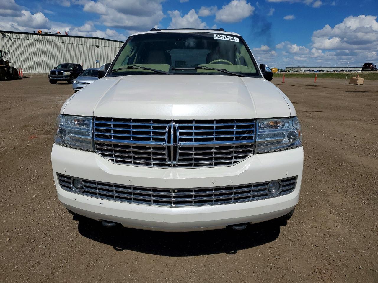 2009 Lincoln Navigator White vin: 5LMFU28569EJ01286