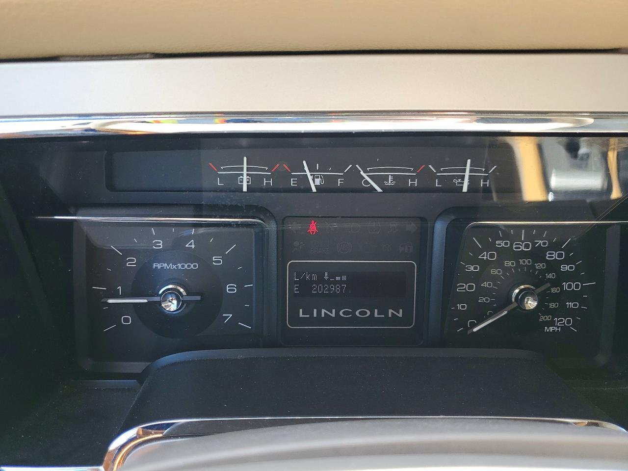 2009 Lincoln Navigator White vin: 5LMFU28569EJ01286