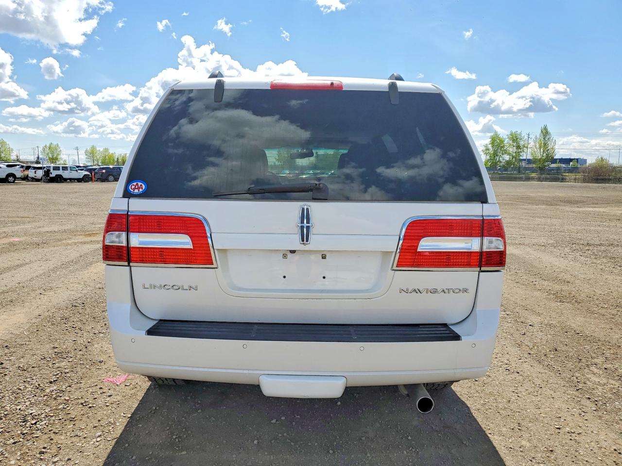 2009 Lincoln Navigator White vin: 5LMFU28569EJ01286