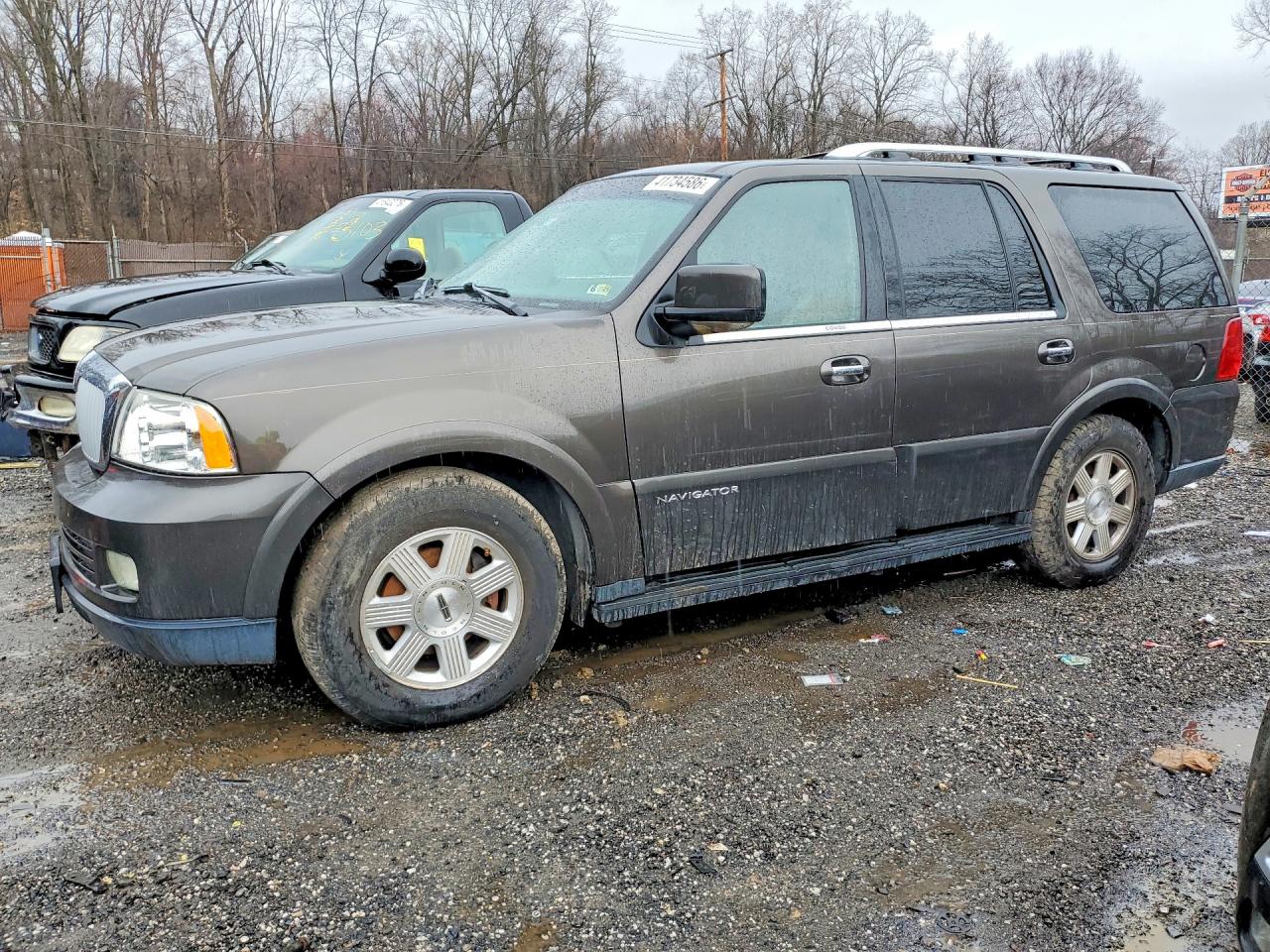 2005 Lincoln Navigator Gray vin: 5LMFU28575LJ22251