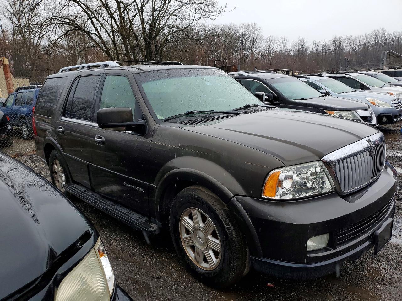 2005 Lincoln Navigator Серый vin: 5LMFU28575LJ22251