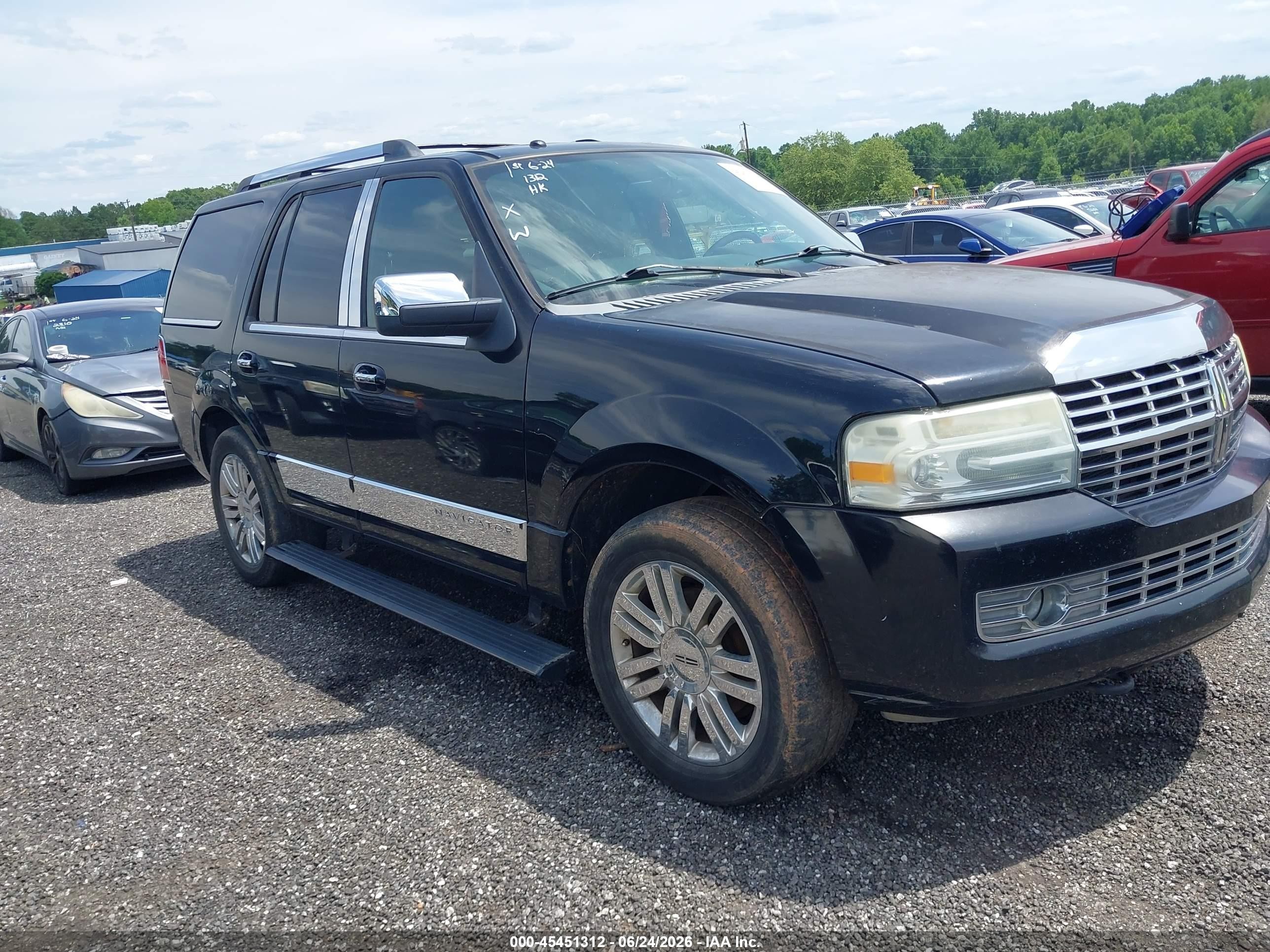 2008 Lincoln Navigator   Black vin: 5LMFU28578LJ11027