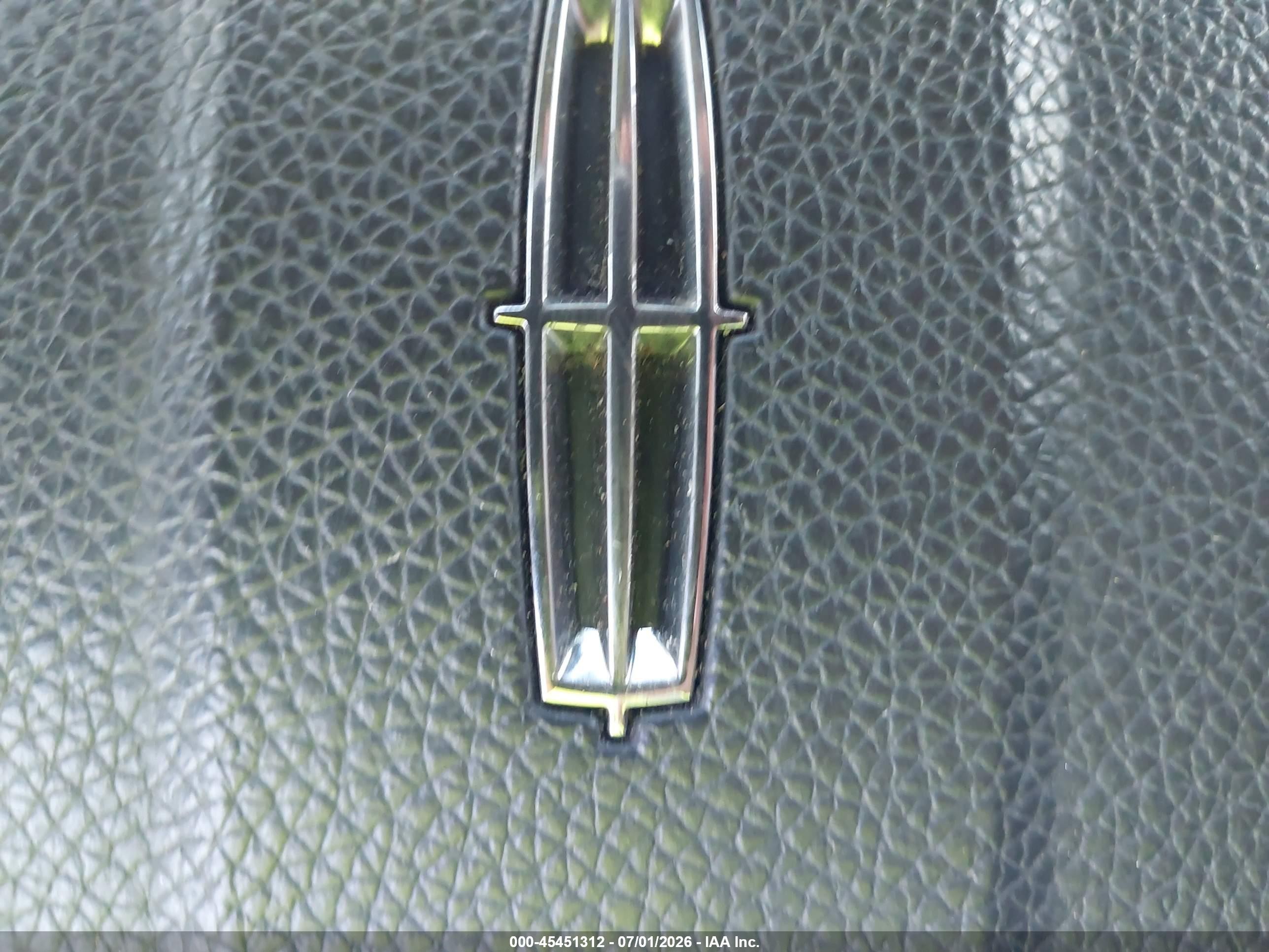 2008 Lincoln Navigator   Black vin: 5LMFU28578LJ11027