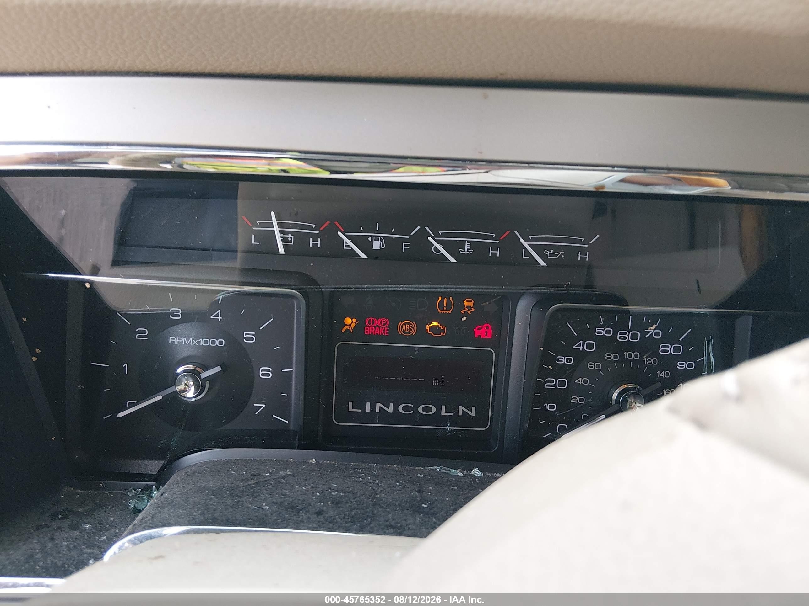 2009 Lincoln Navigator   White vin: 5LMFU28589EJ01080