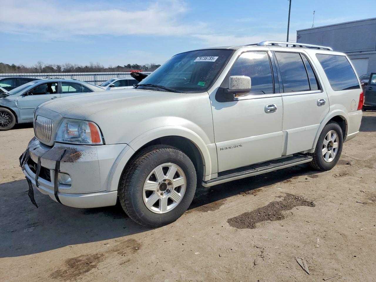 2005 Lincoln Navigator Cream vin: 5LMFU28595LJ19335