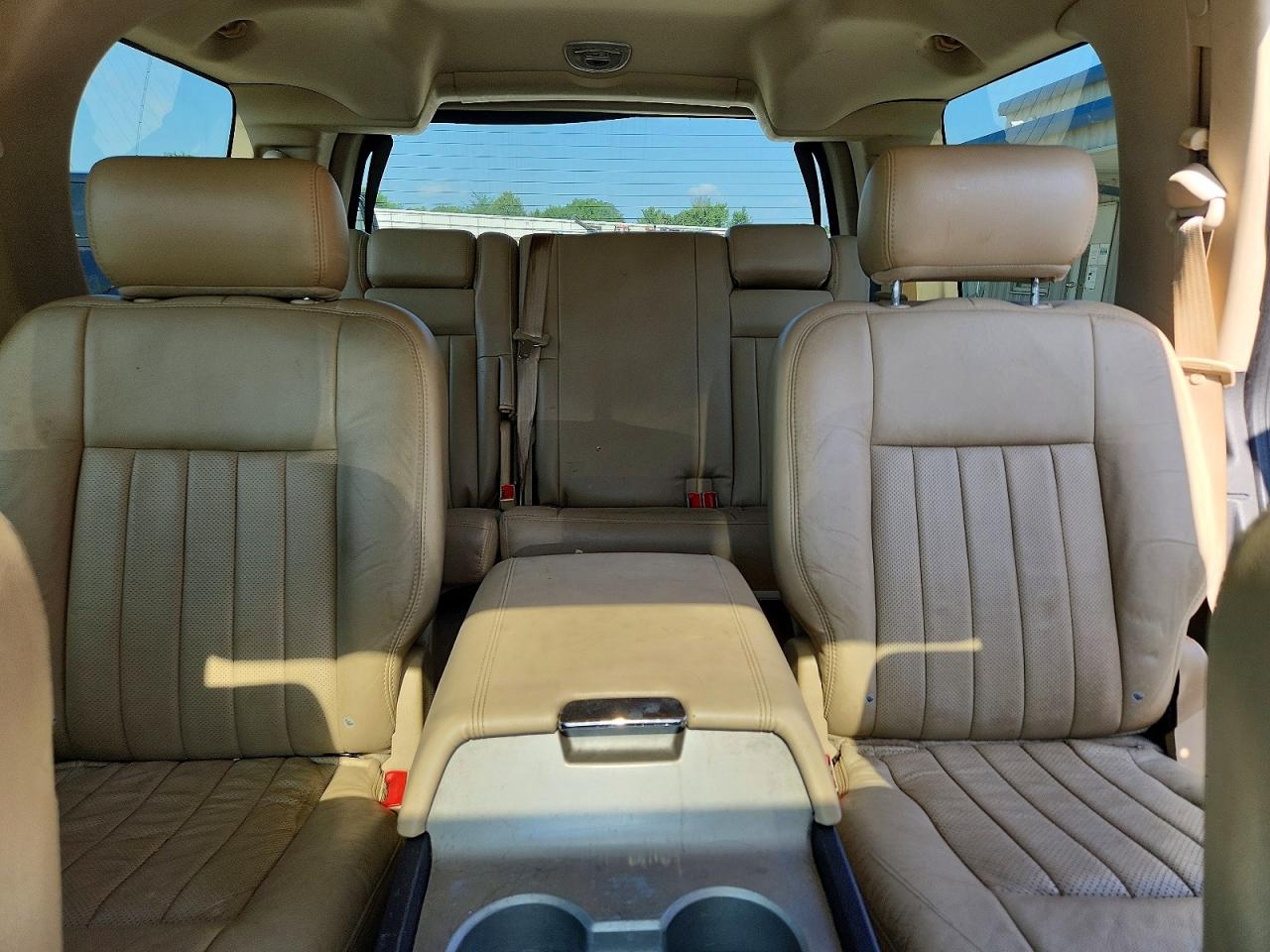 2006 Lincoln Navigator Бежевый vin: 5LMFU28596LJ21670