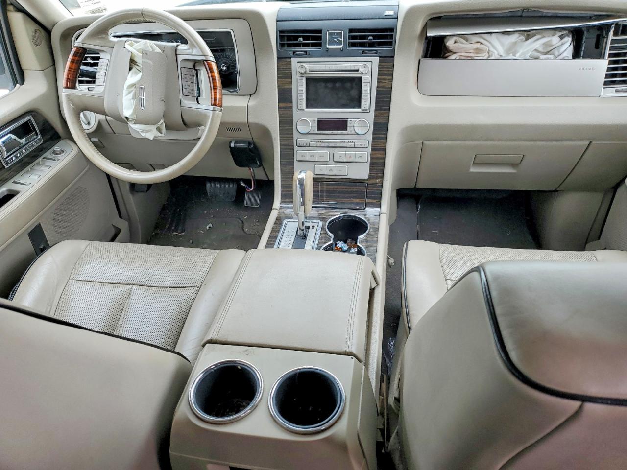 2008 Lincoln Navigator Tan vin: 5LMFU28598LJ03768