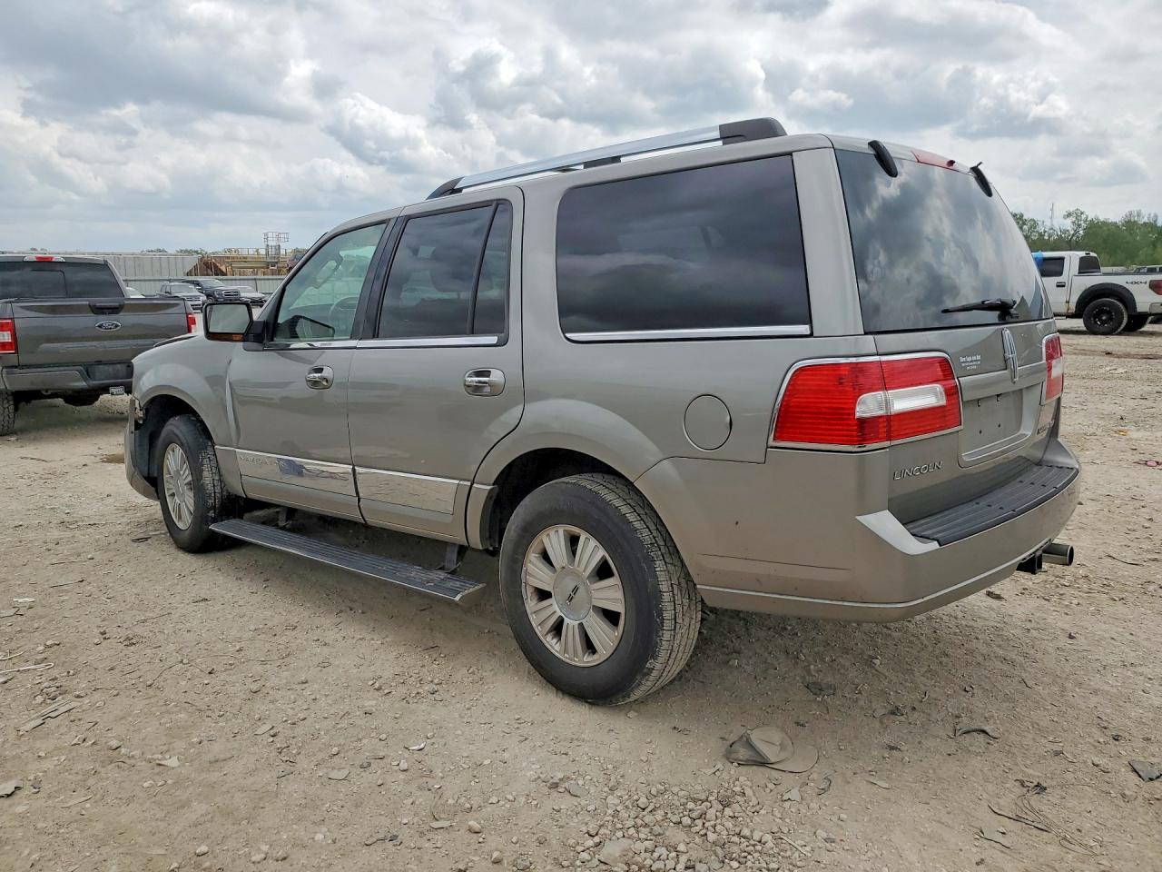 2008 Lincoln Navigator Tan vin: 5LMFU28598LJ03768