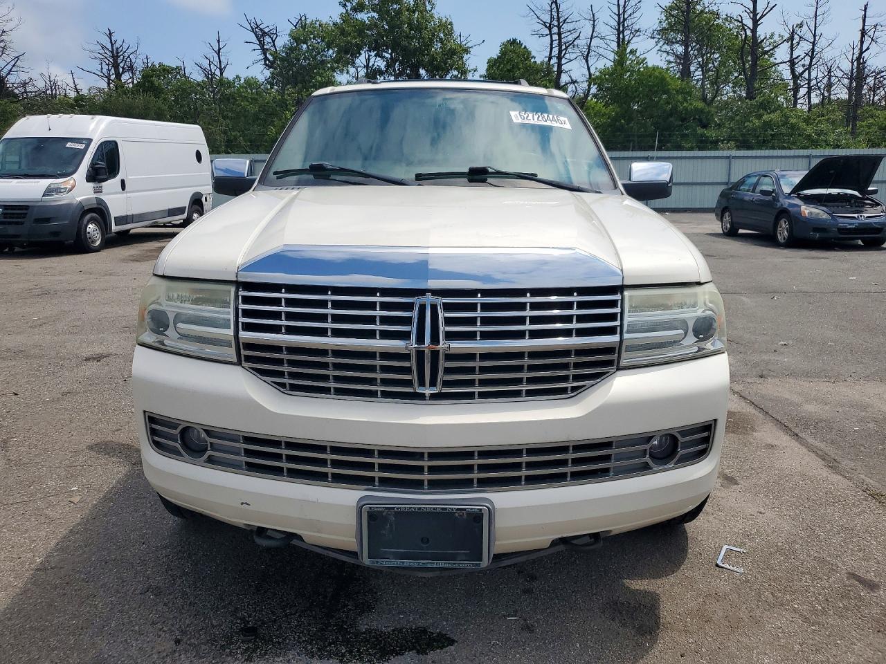 2008 Lincoln Navigator White vin: 5LMFU28598LJ17816