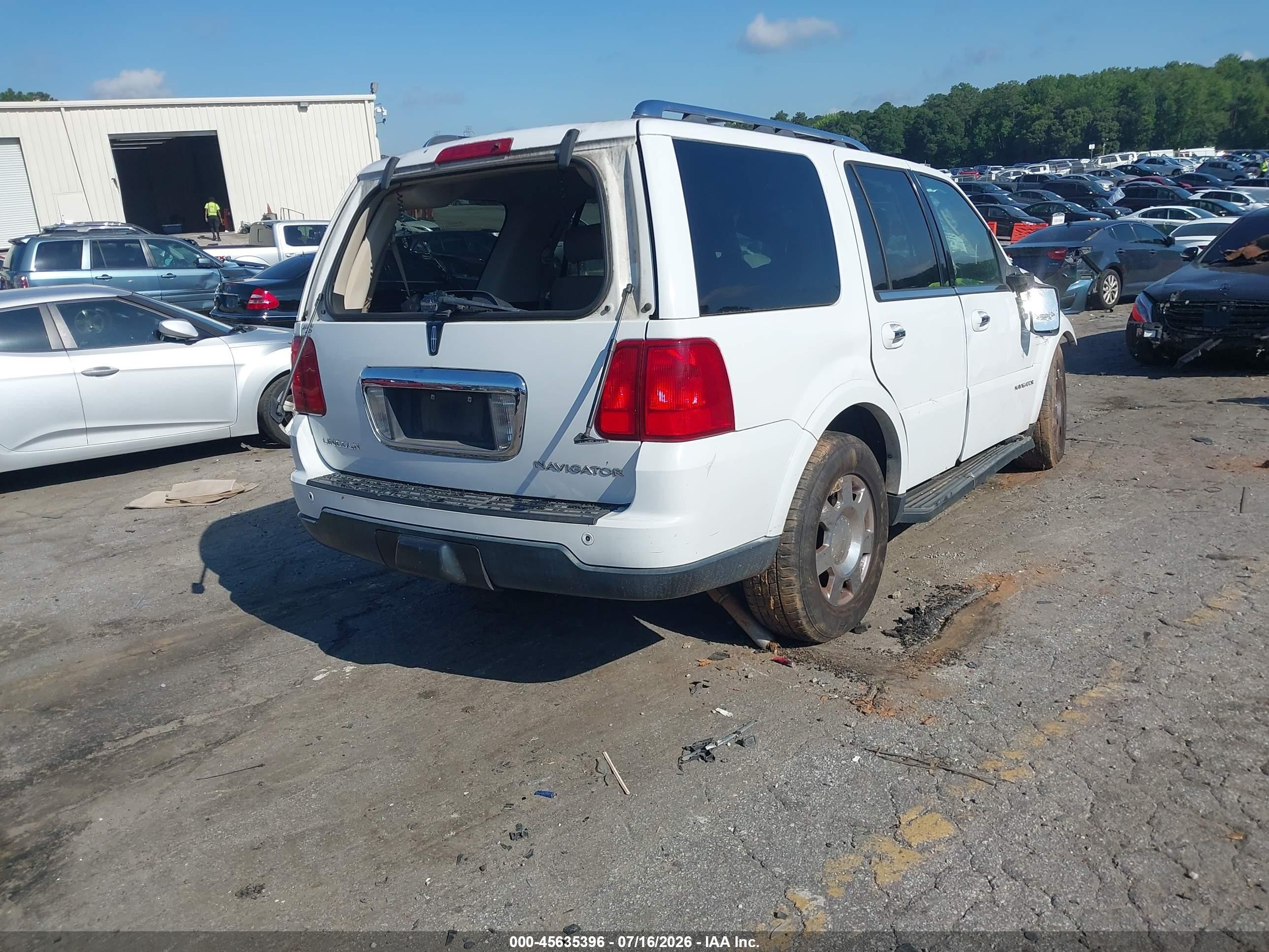 2006 Lincoln Navigator Luxury/ultimate White vin: 5LMFU285X6LJ30121
