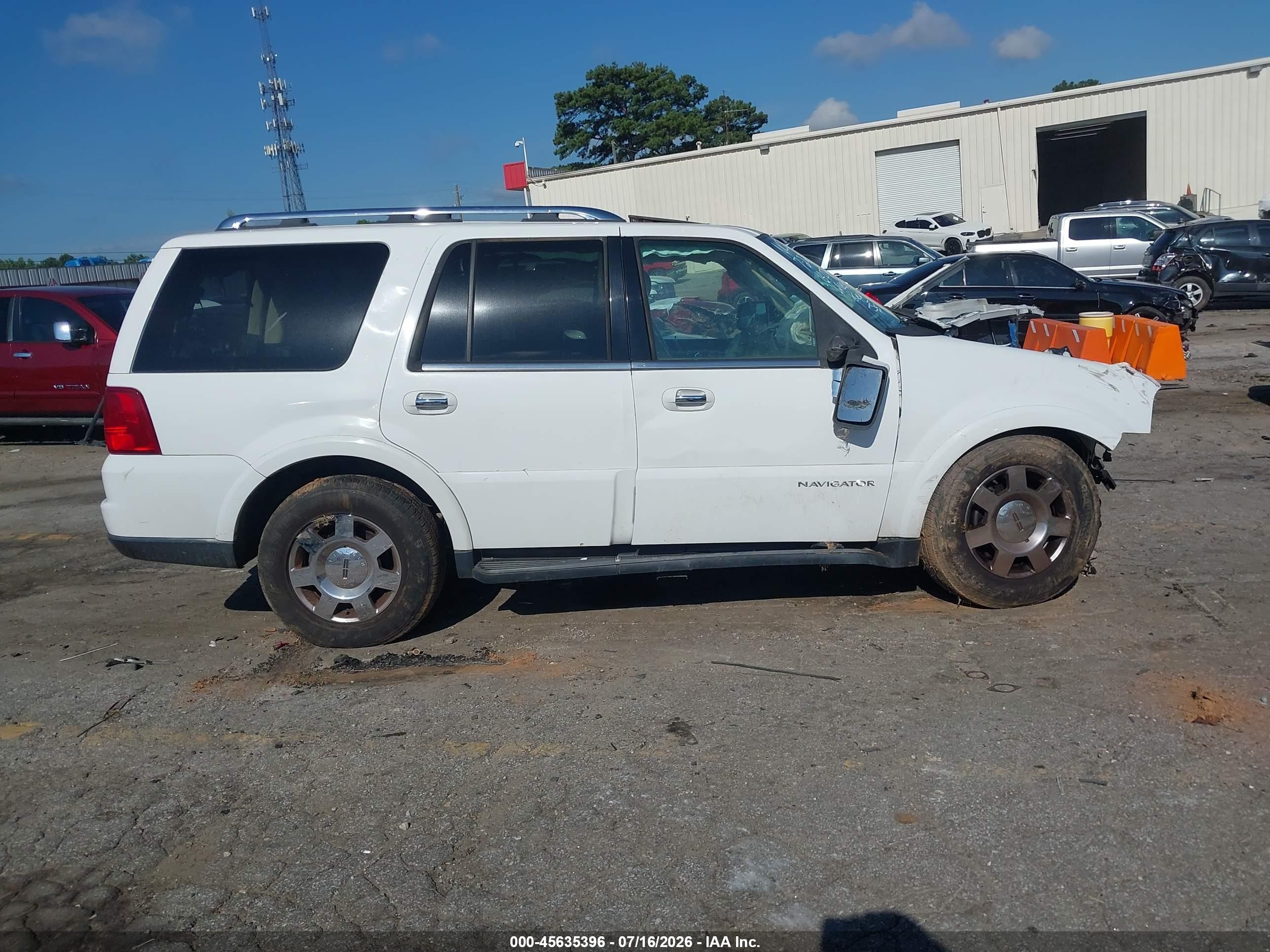 2006 Lincoln Navigator Luxury/ultimate White vin: 5LMFU285X6LJ30121