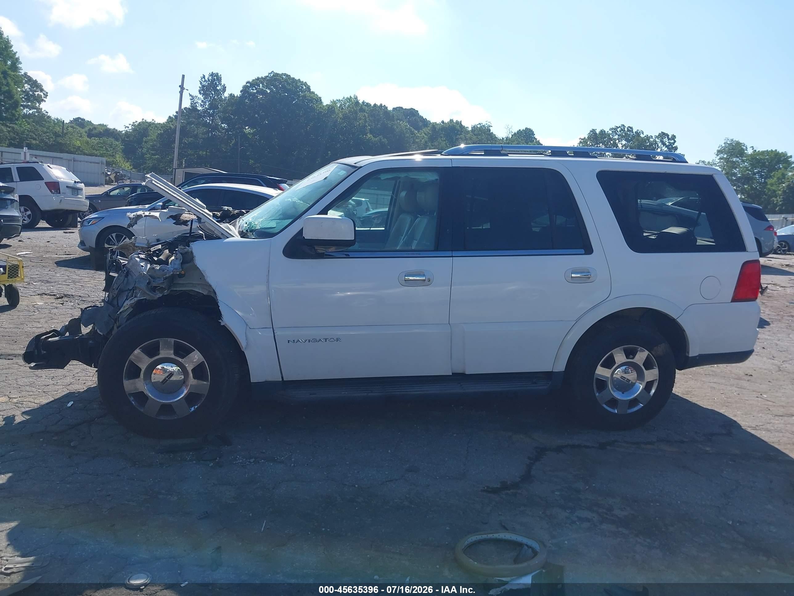 2006 Lincoln Navigator Luxury/ultimate White vin: 5LMFU285X6LJ30121