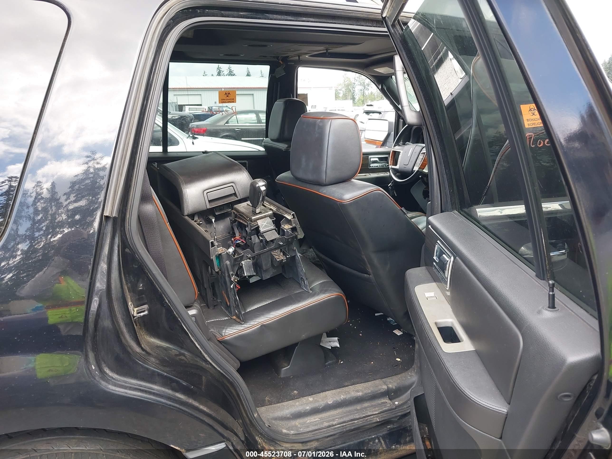 2007 Lincoln Navigator Ultimate Black vin: 5LMFU285X7LJ02644