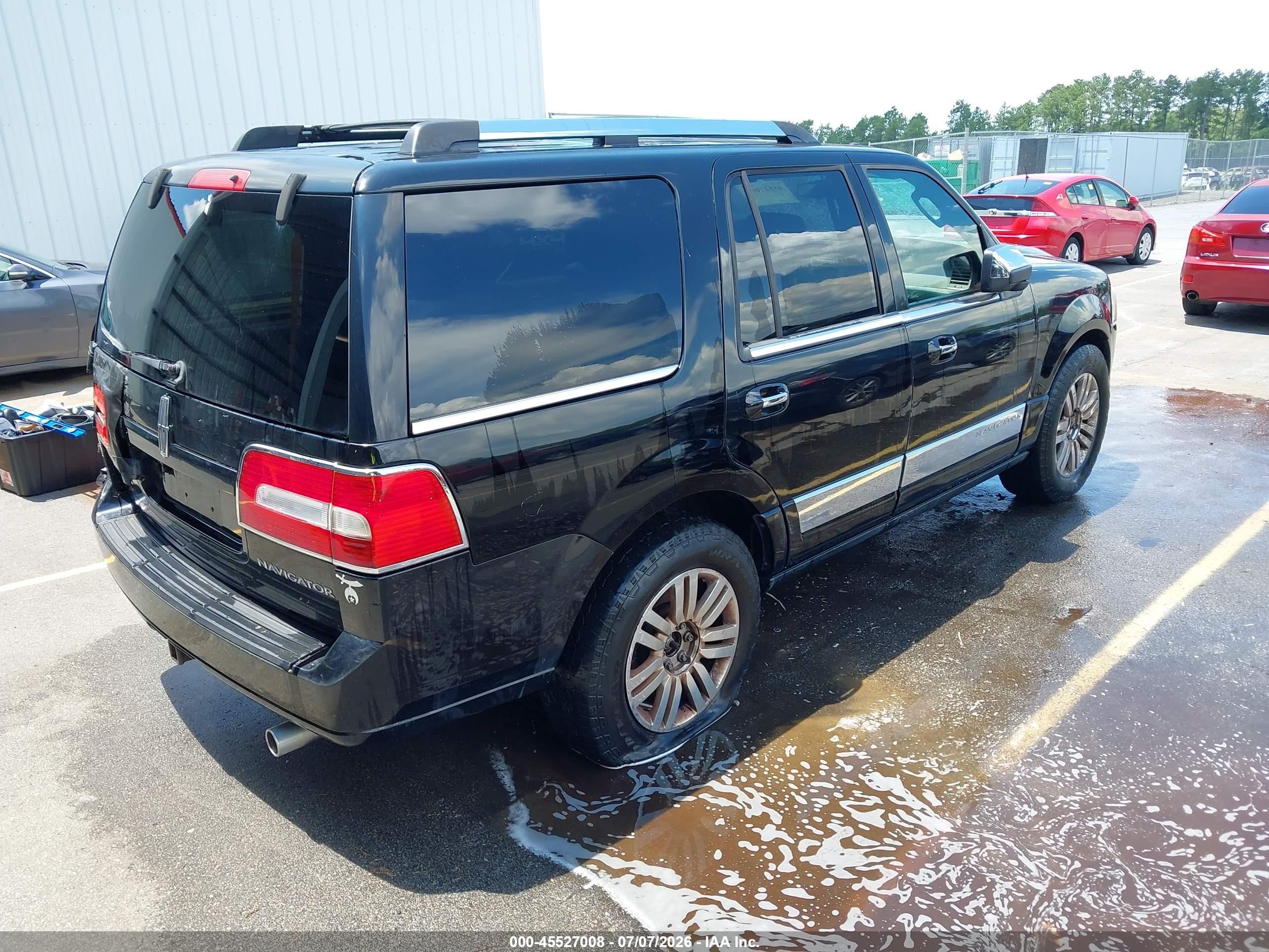 2008 Lincoln Navigator   Черный vin: 5LMFU285X8LJ13080