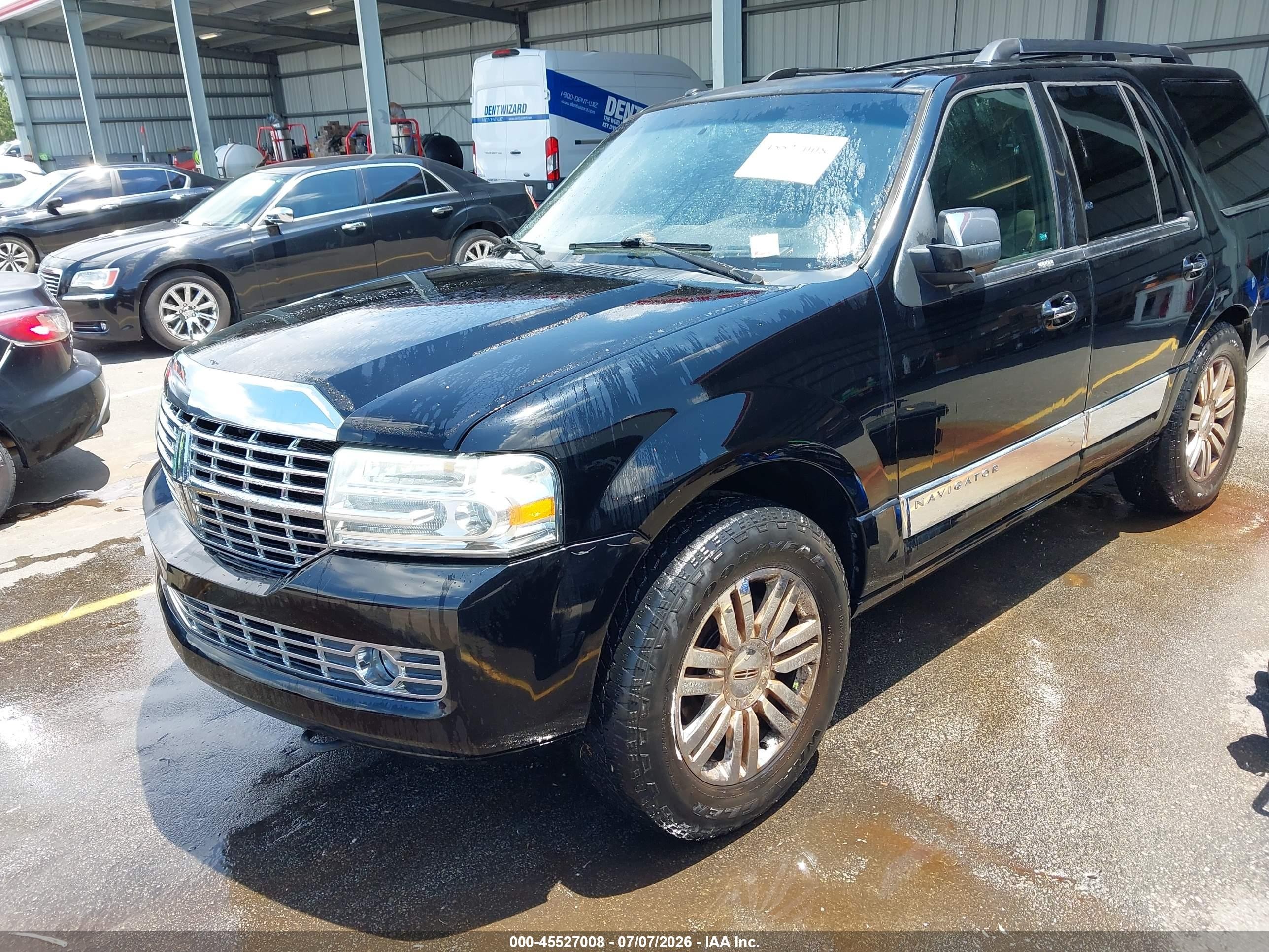 2008 Lincoln Navigator   Черный vin: 5LMFU285X8LJ13080