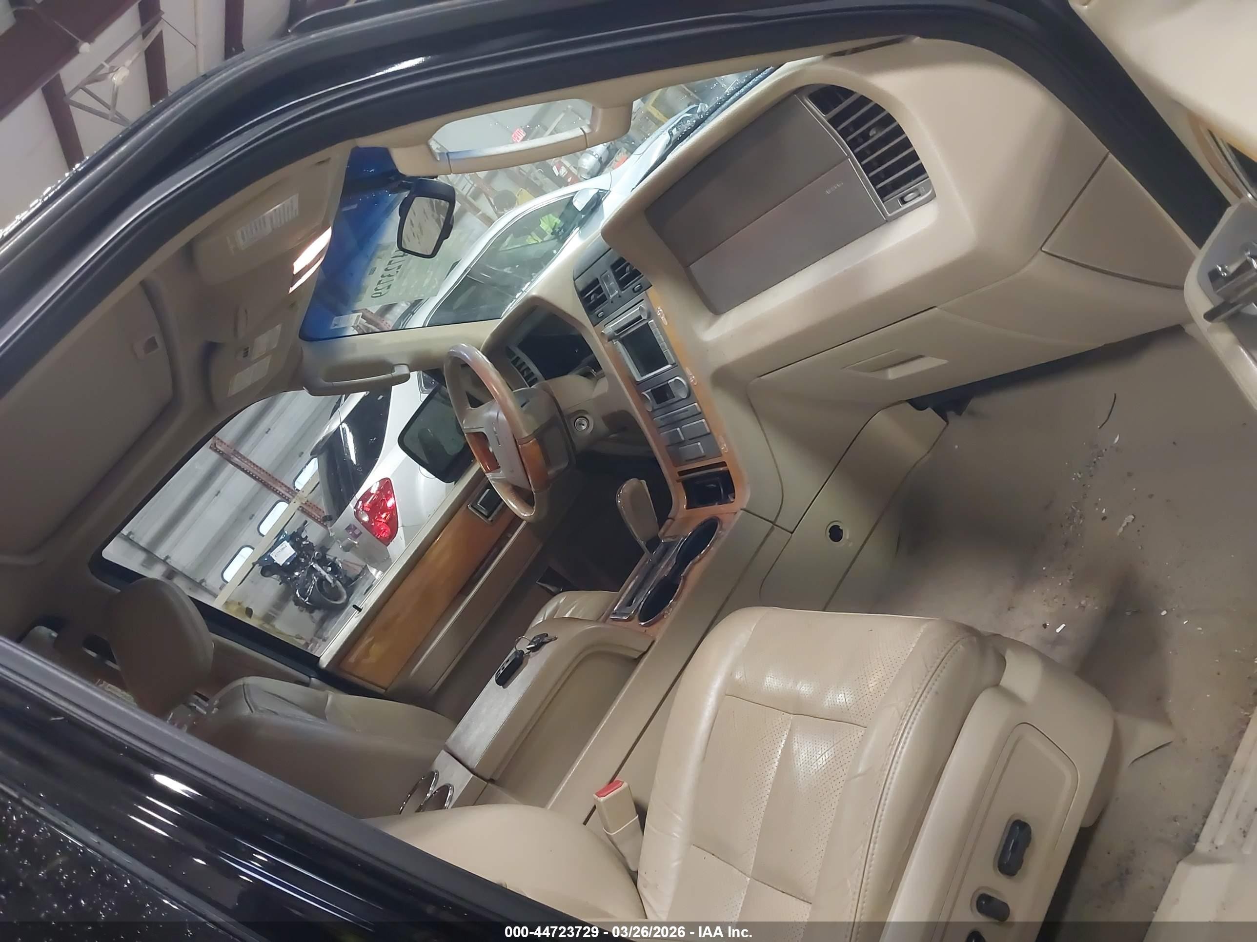 2008 Lincoln Navigator   Black vin: 5LMFU285X8LJ22412