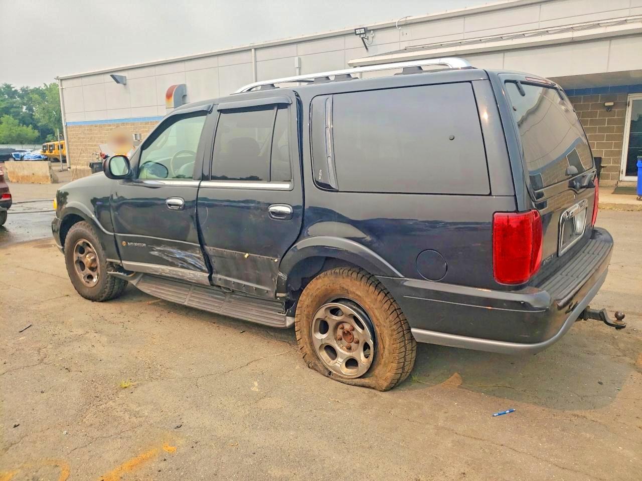 2001 Lincoln Navigator Black vin: 5LMFU28A21LJ03890