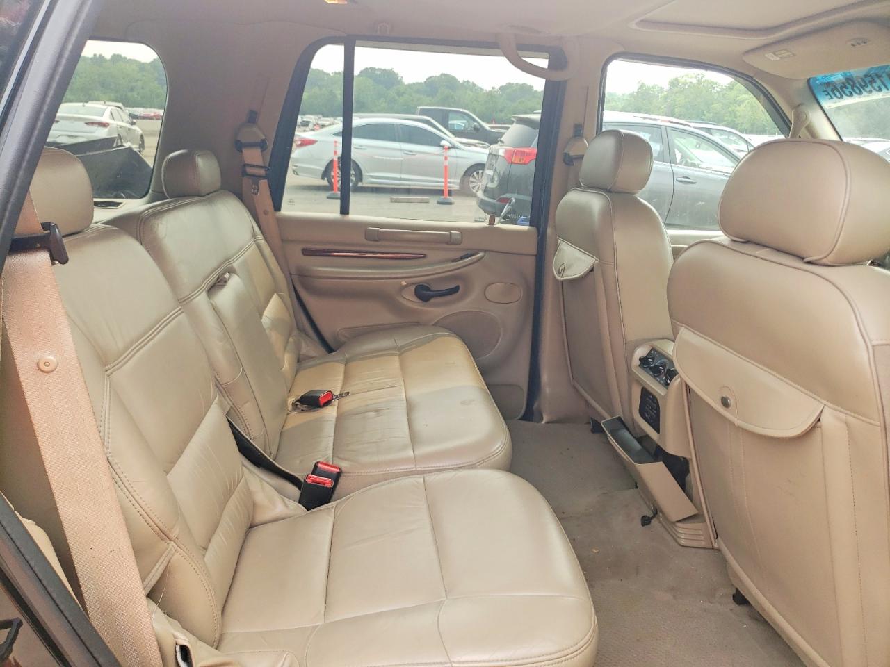 2001 Lincoln Navigator Black vin: 5LMFU28A21LJ03890
