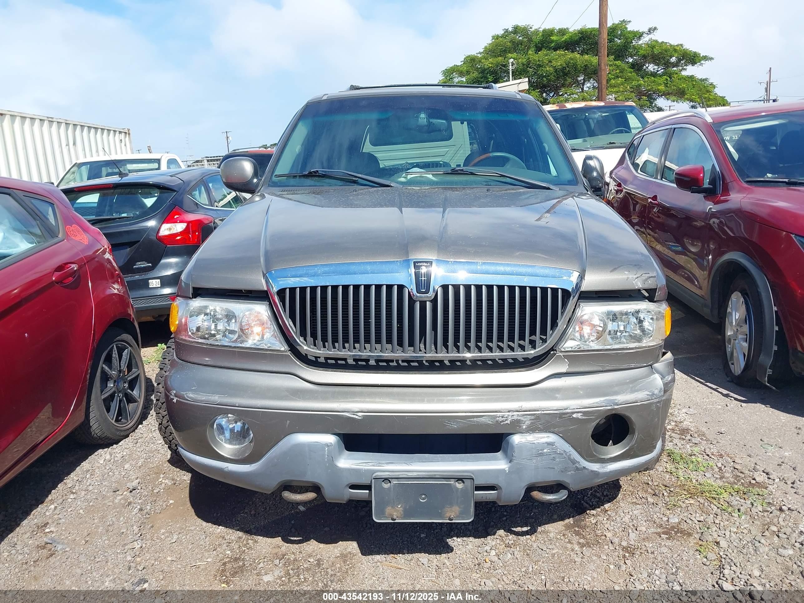 2001 Lincoln Navigator   Tan vin: 5LMFU28A41LJ06337