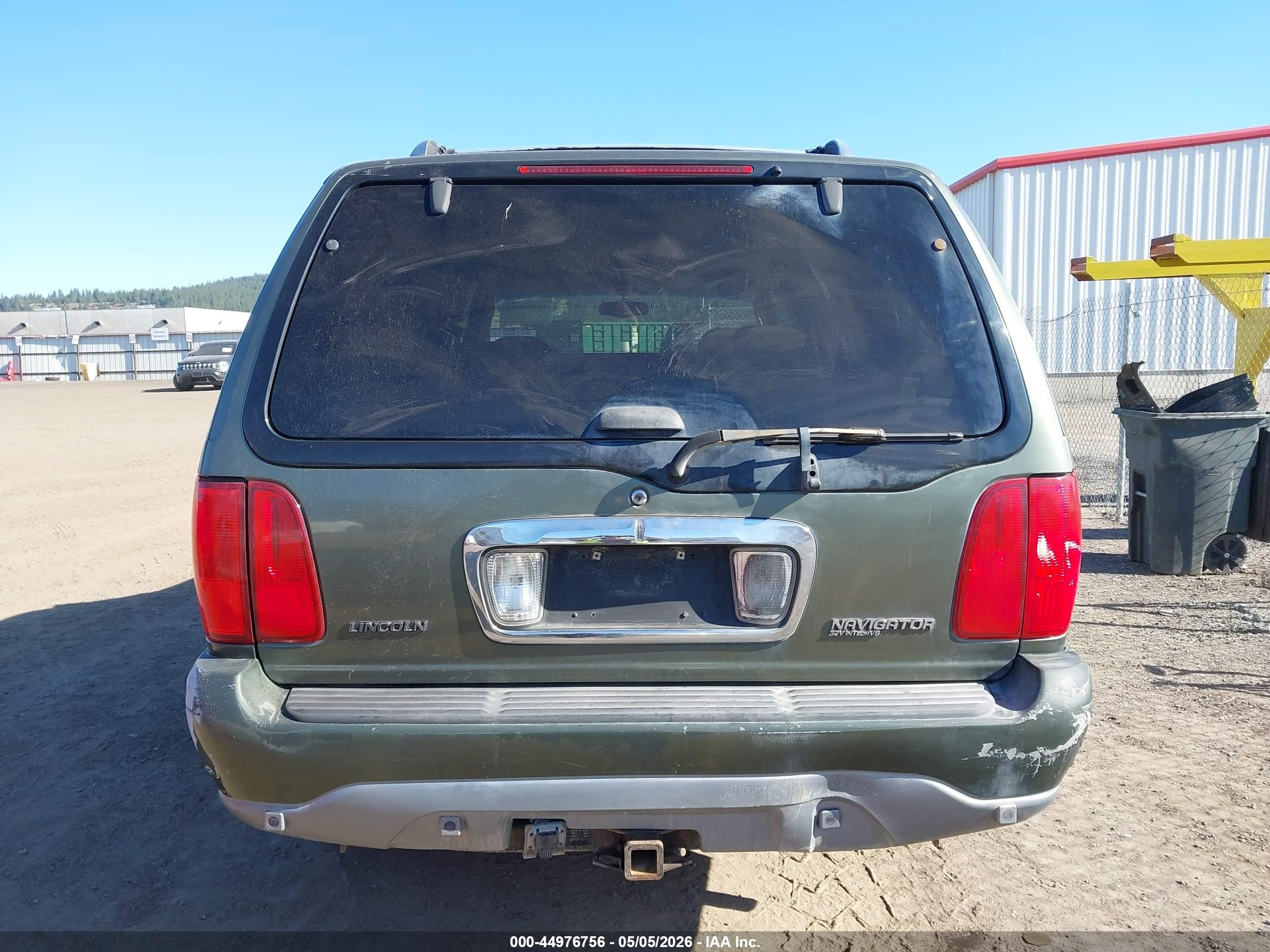 2001 Lincoln Navigator   Green vin: 5LMFU28A71LJ04341