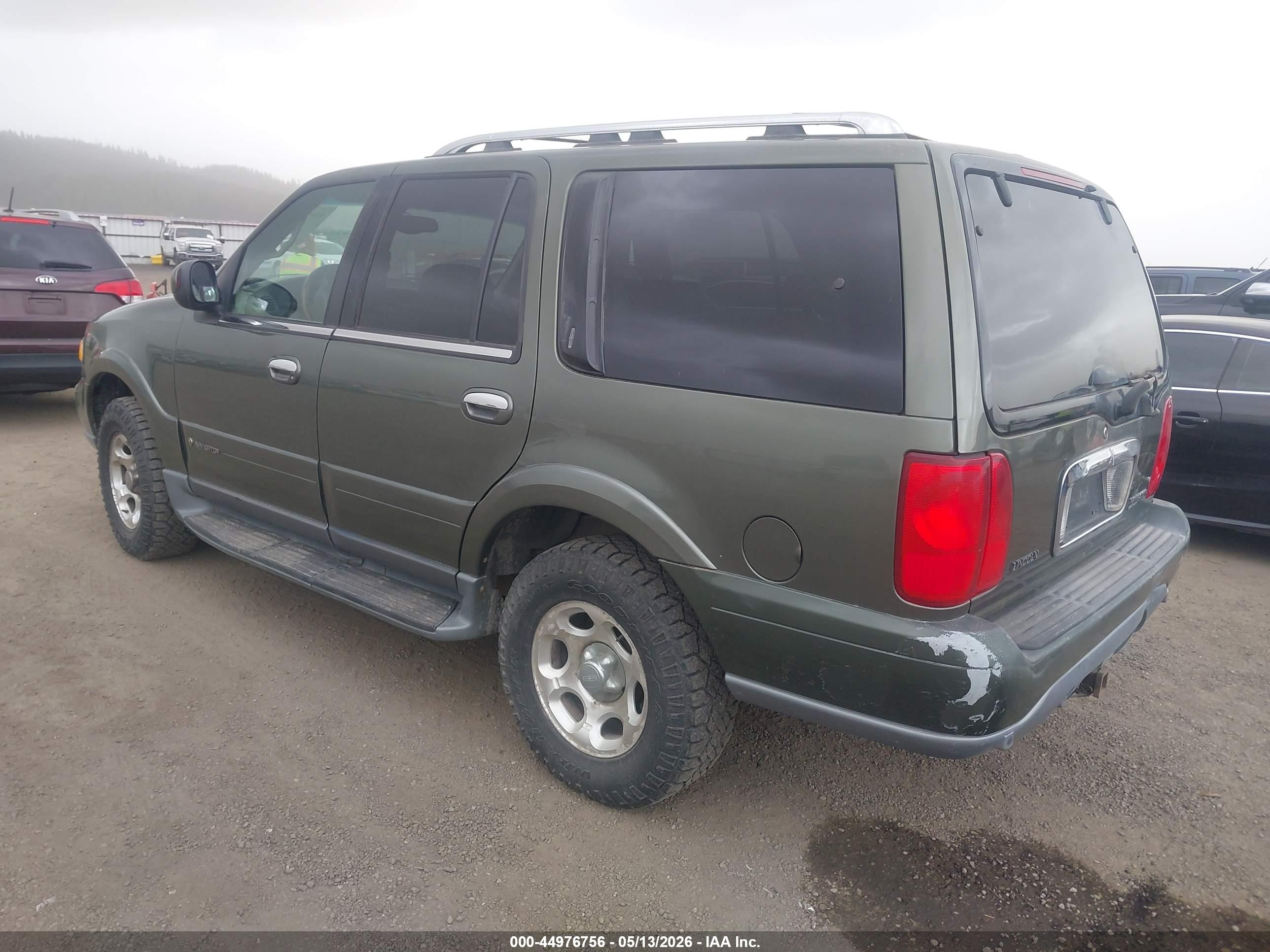 2001 Lincoln Navigator   Green vin: 5LMFU28A71LJ04341
