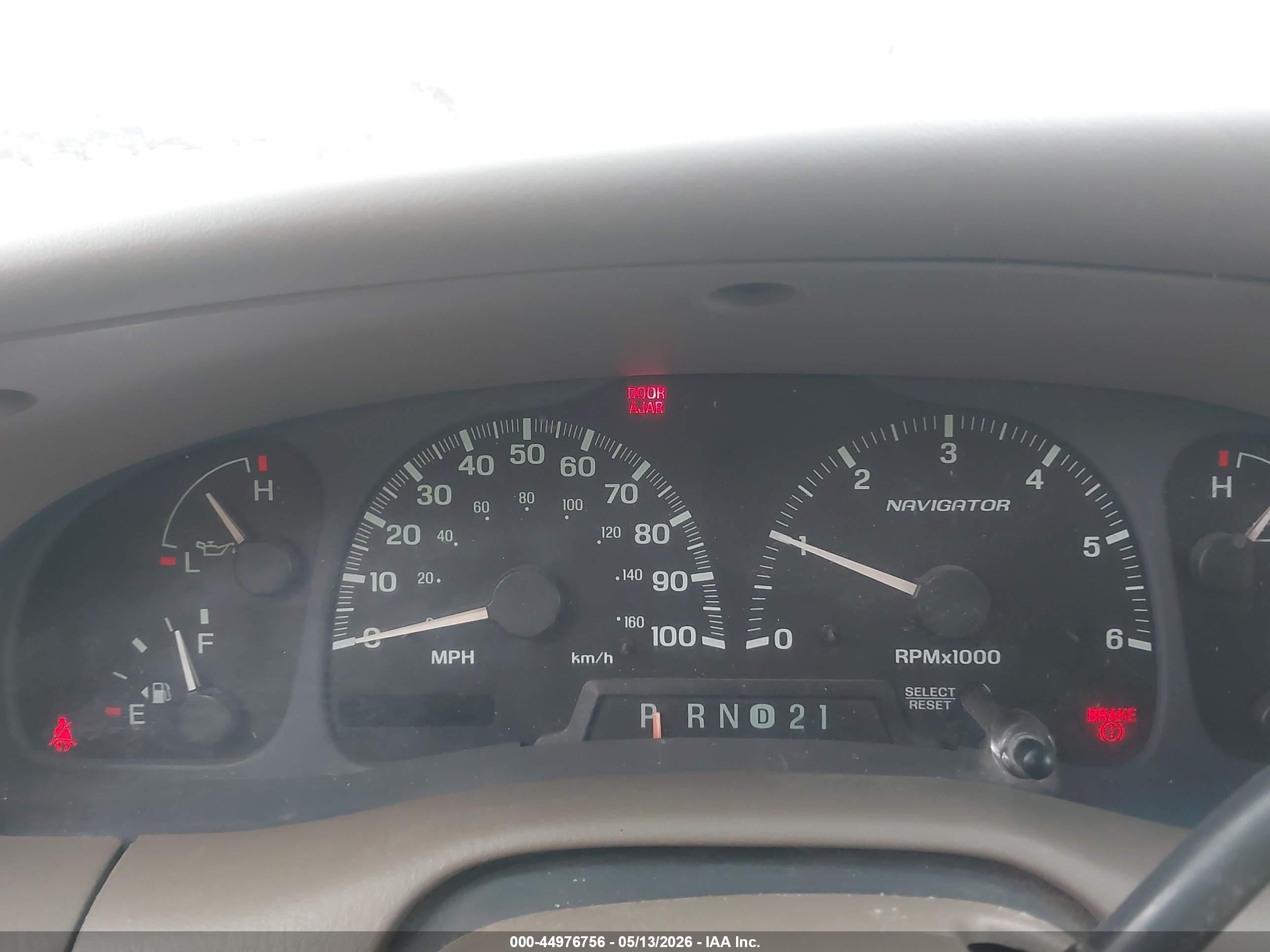 2001 Lincoln Navigator   Green vin: 5LMFU28A71LJ04341