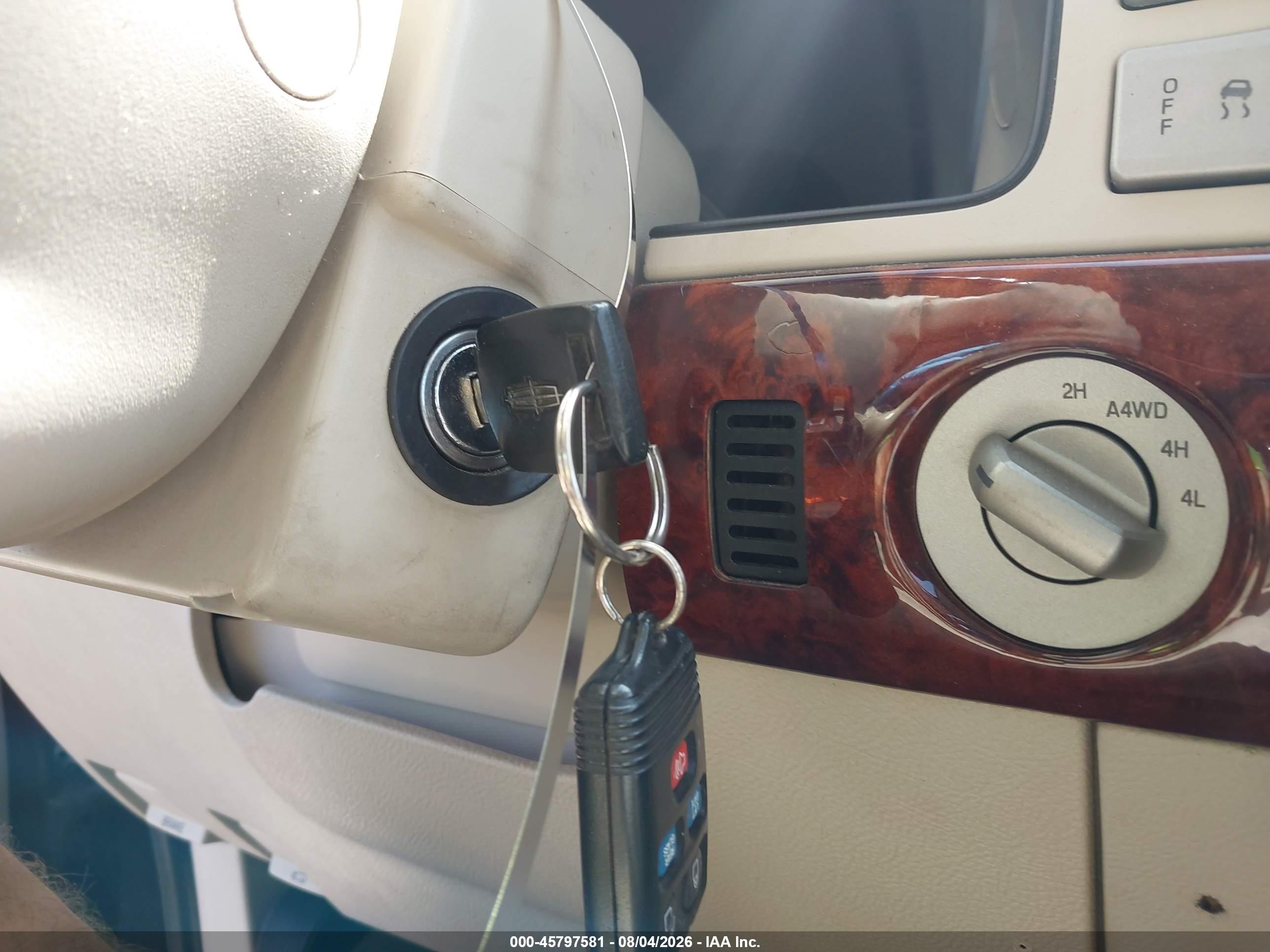 2003 Lincoln Navigator   Красный vin: 5LMFU28R03LJ43541