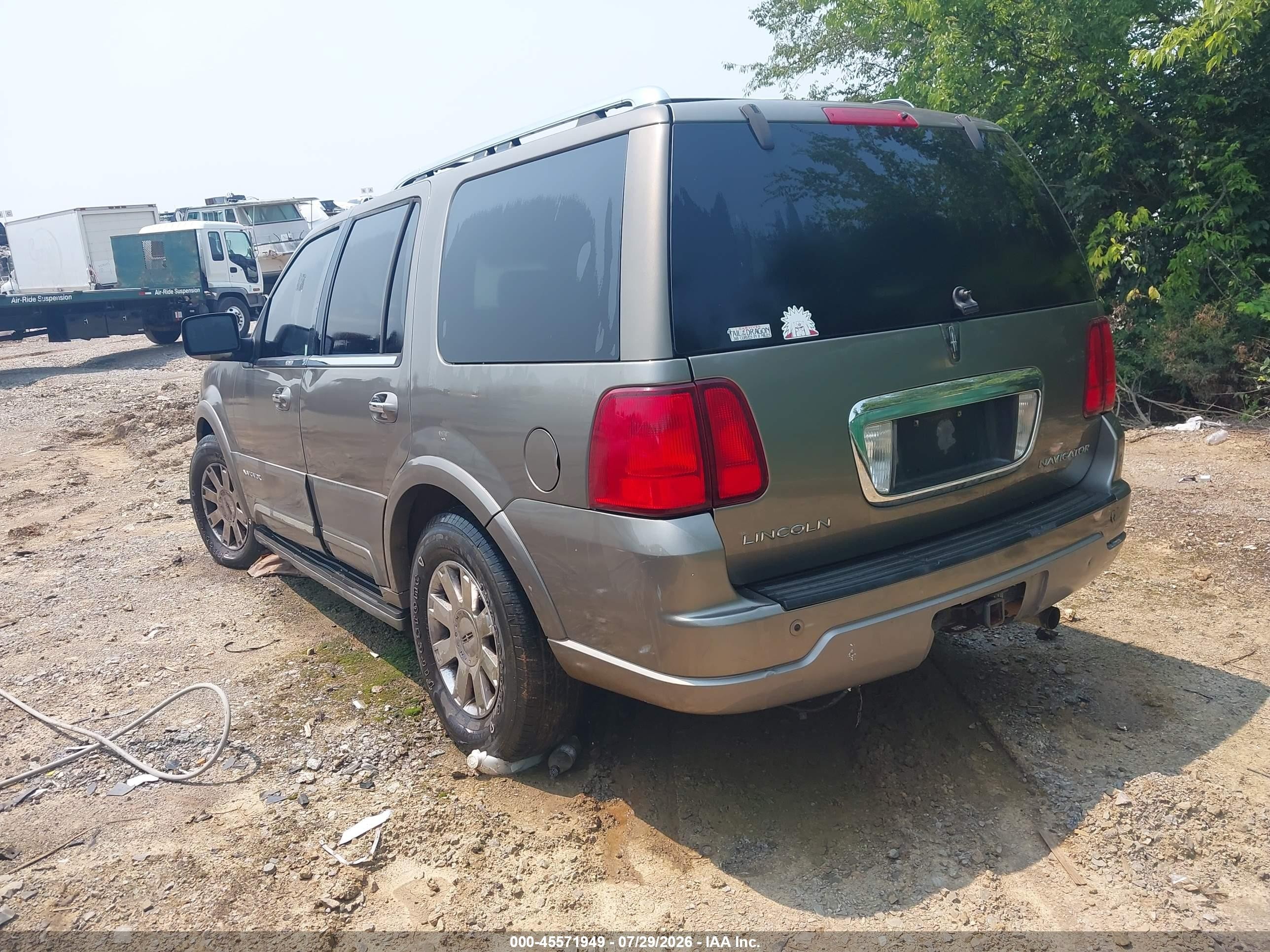2003 Lincoln Navigator   Beige vin: 5LMFU28R03LJ45905