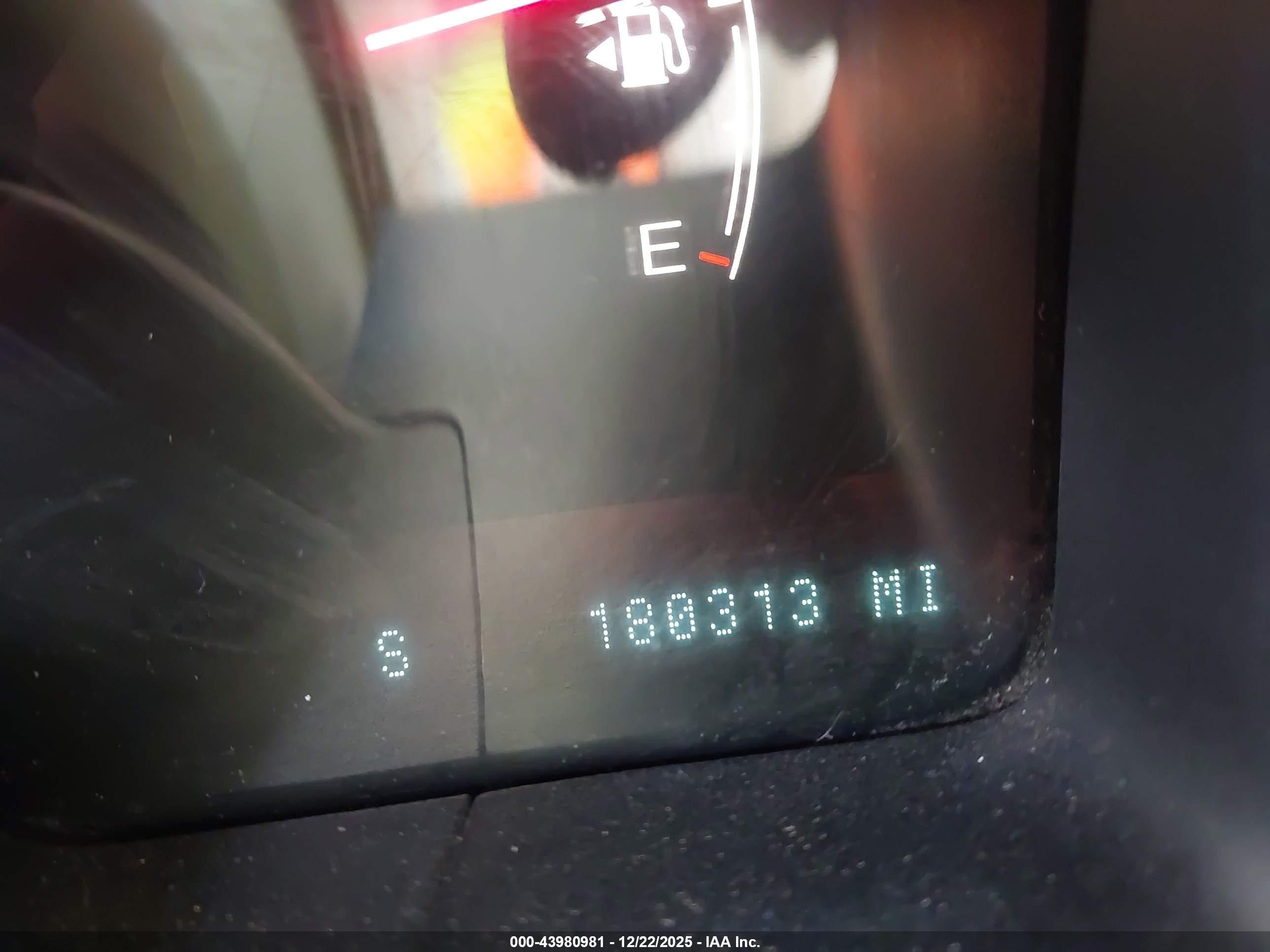 2003 Lincoln Navigator   Белый vin: 5LMFU28R23LJ10296