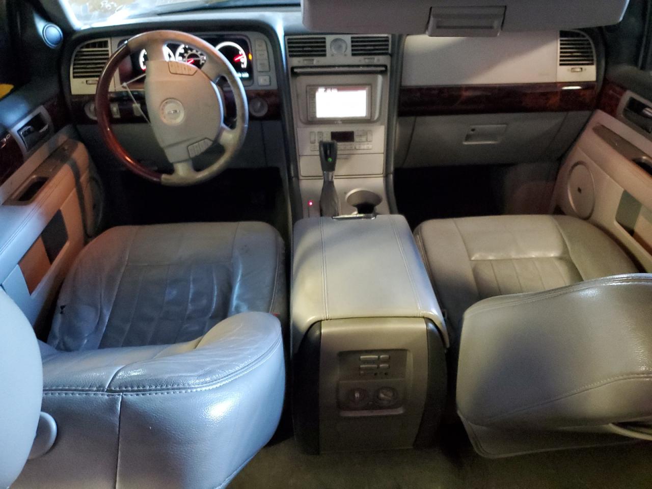 2004 Lincoln Navigator Black vin: 5LMFU28R34LJ22779