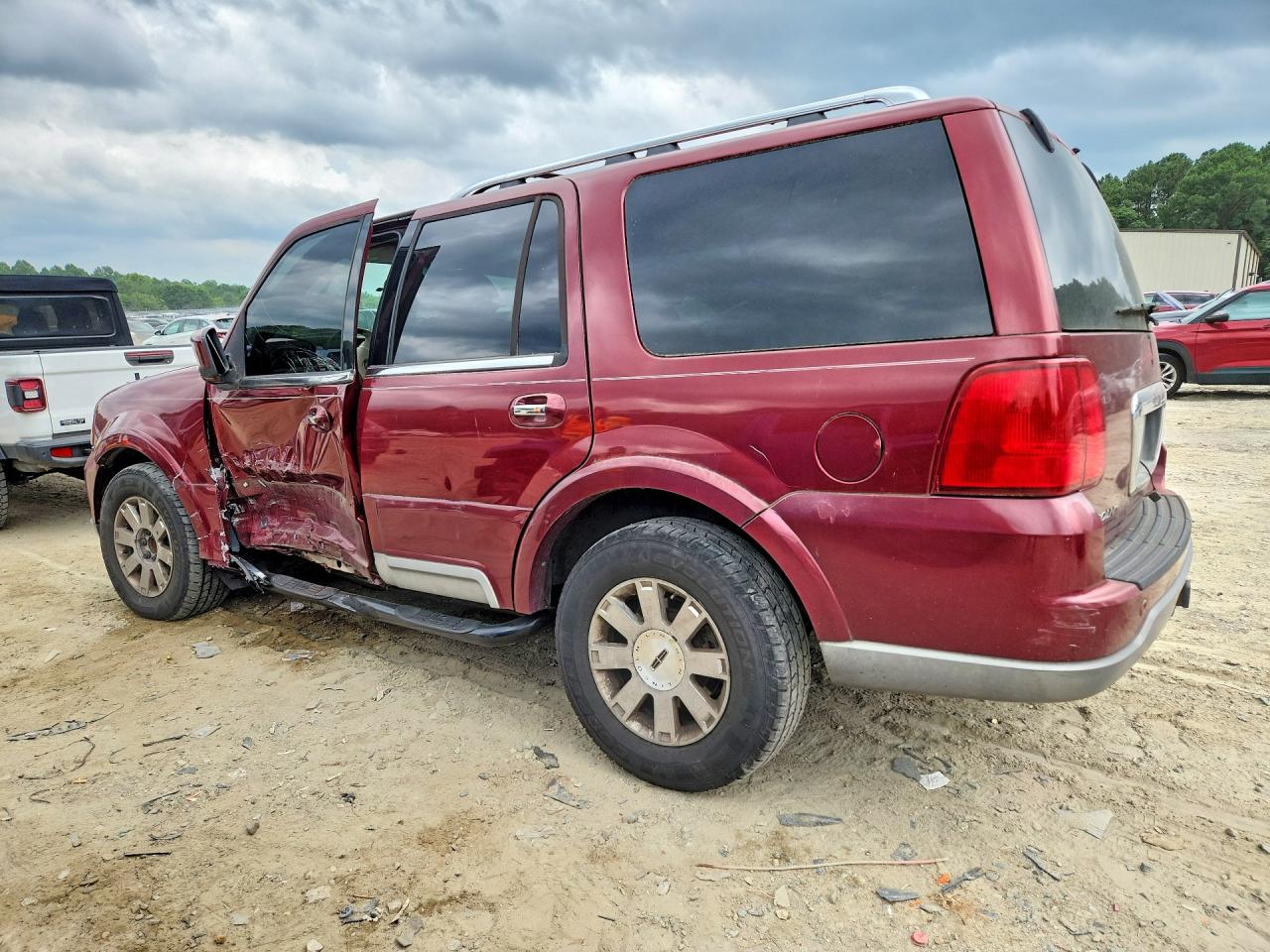2004 Lincoln Navigator Burgundy vin: 5LMFU28R54LJ20760