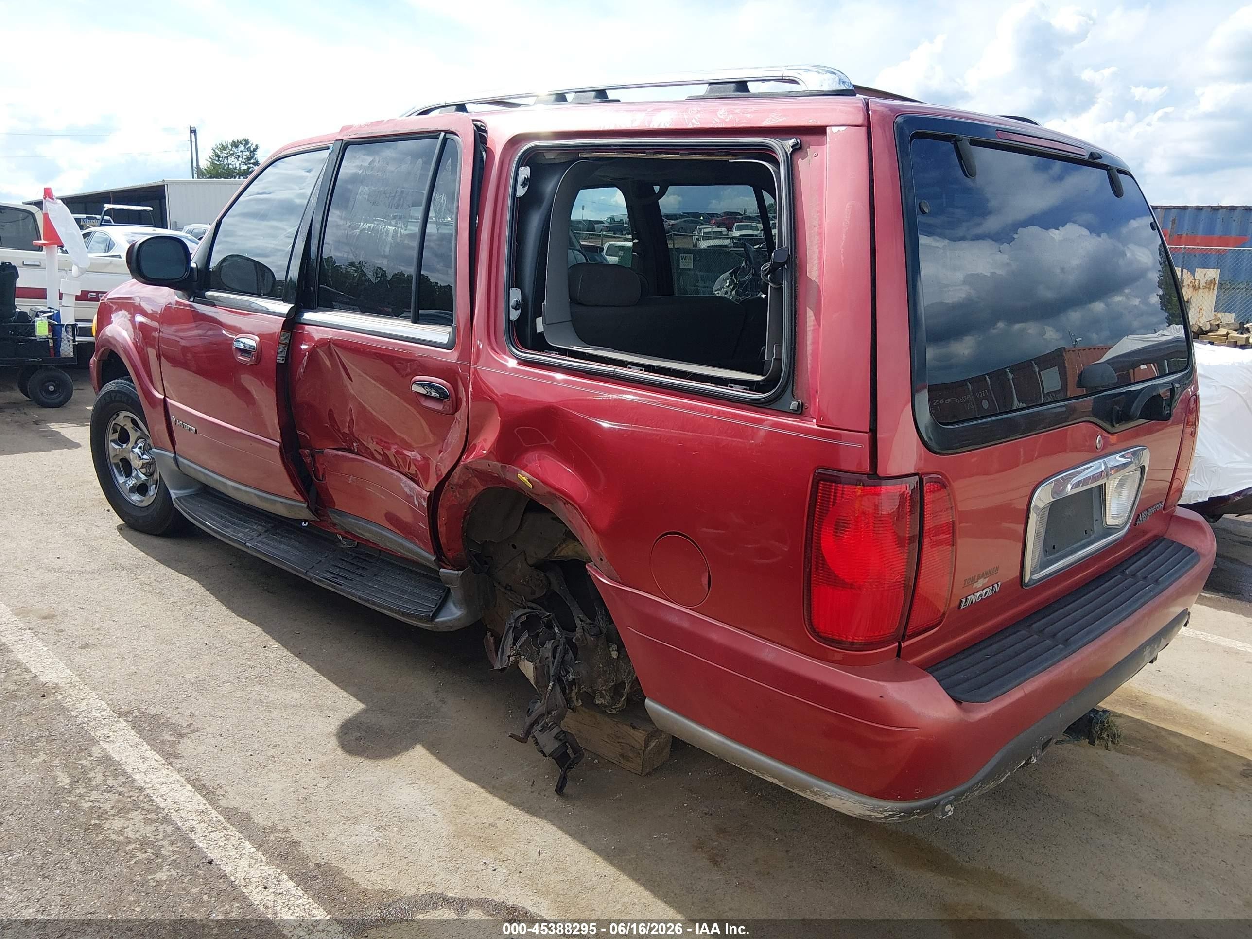 2002 Lincoln Navigator   Red vin: 5LMFU28R62LJ11224