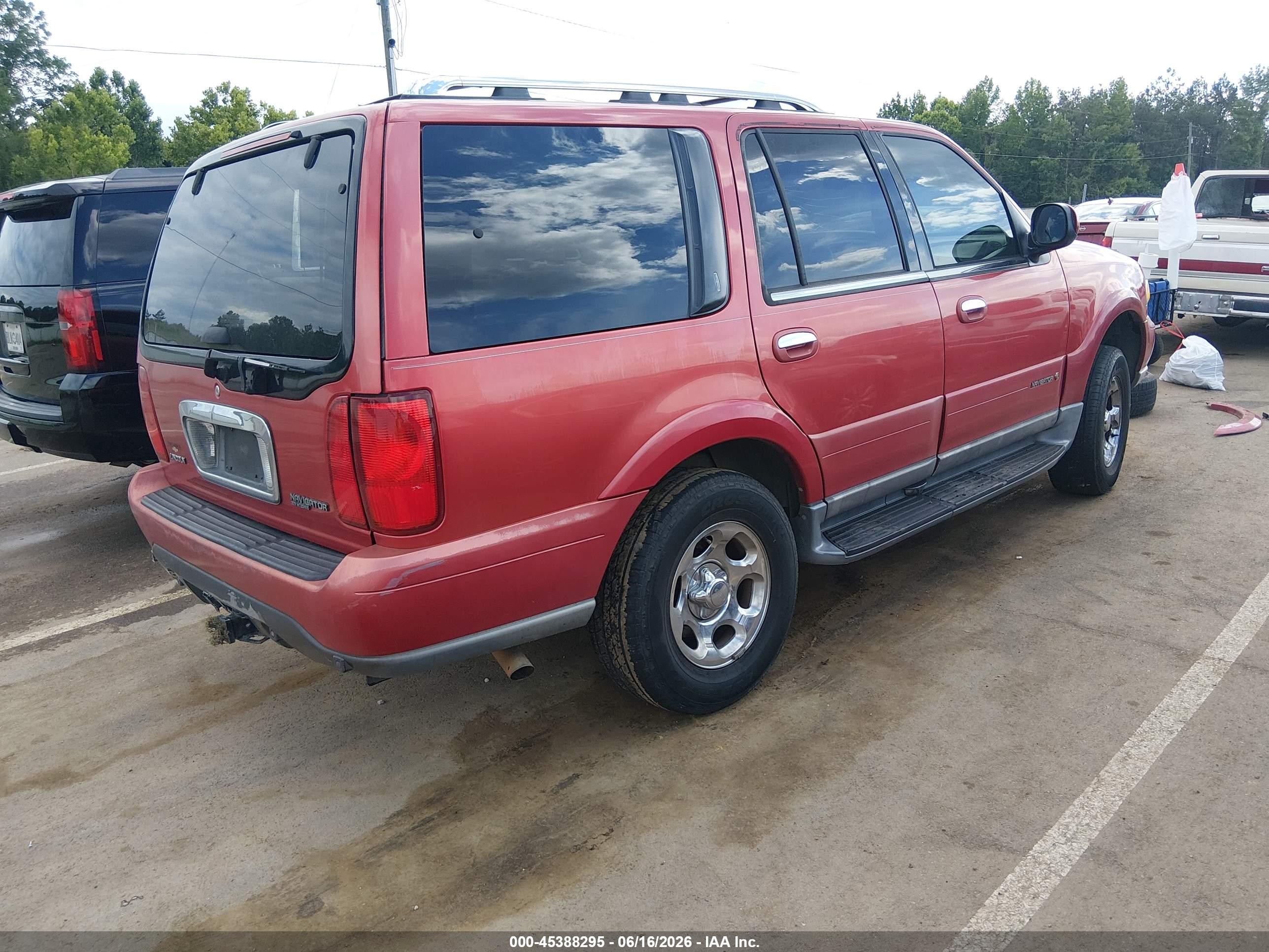 2002 Lincoln Navigator   Red vin: 5LMFU28R62LJ11224