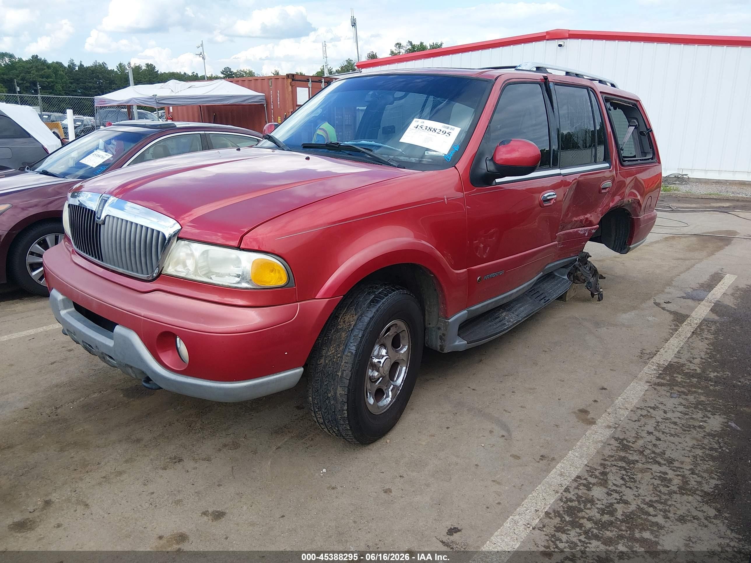 2002 Lincoln Navigator   Red vin: 5LMFU28R62LJ11224