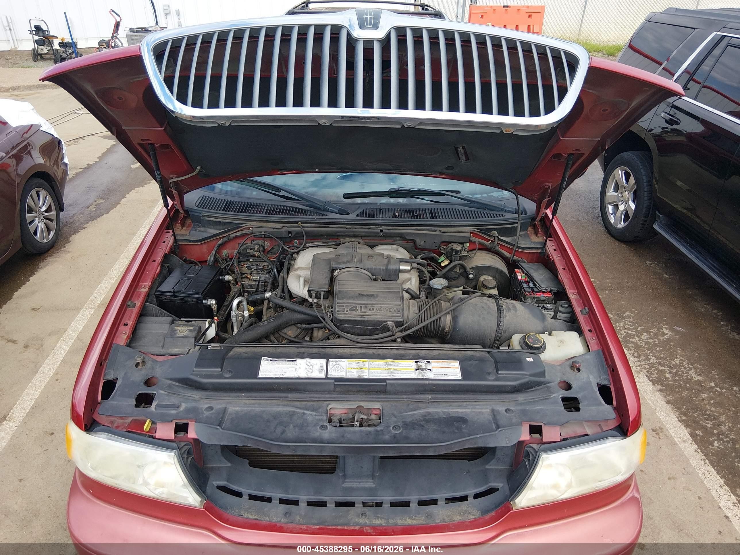 2002 Lincoln Navigator   Red vin: 5LMFU28R62LJ11224