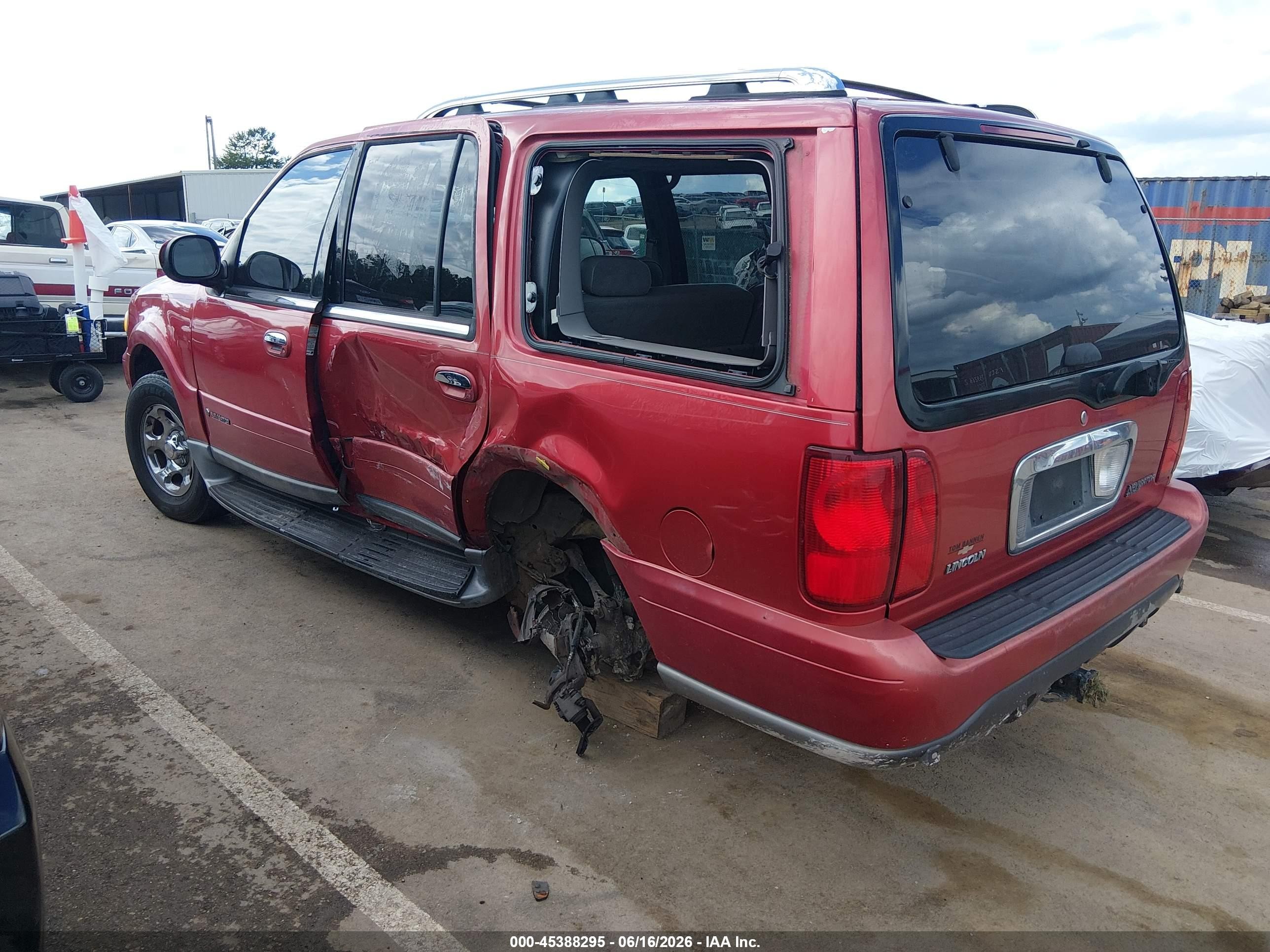 2002 Lincoln Navigator   Red vin: 5LMFU28R62LJ11224